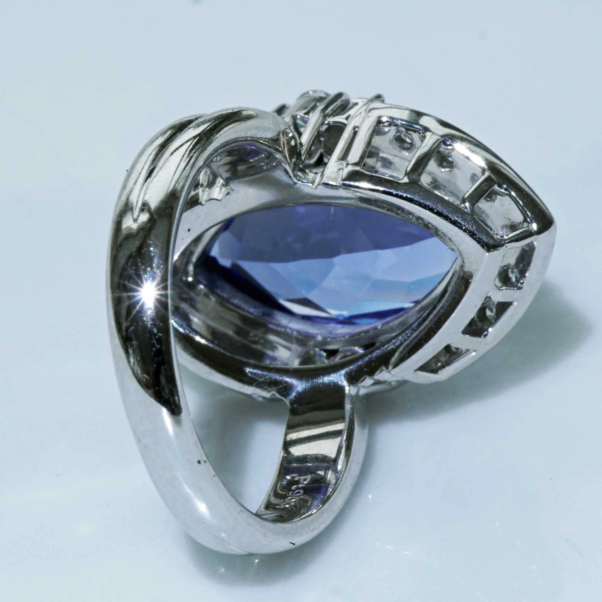 Tanzanite Brilliant Ring 900 Platinum 6.42 ct 0.50 ct.. Star of Africa in Navette Shape...soooo beautiful