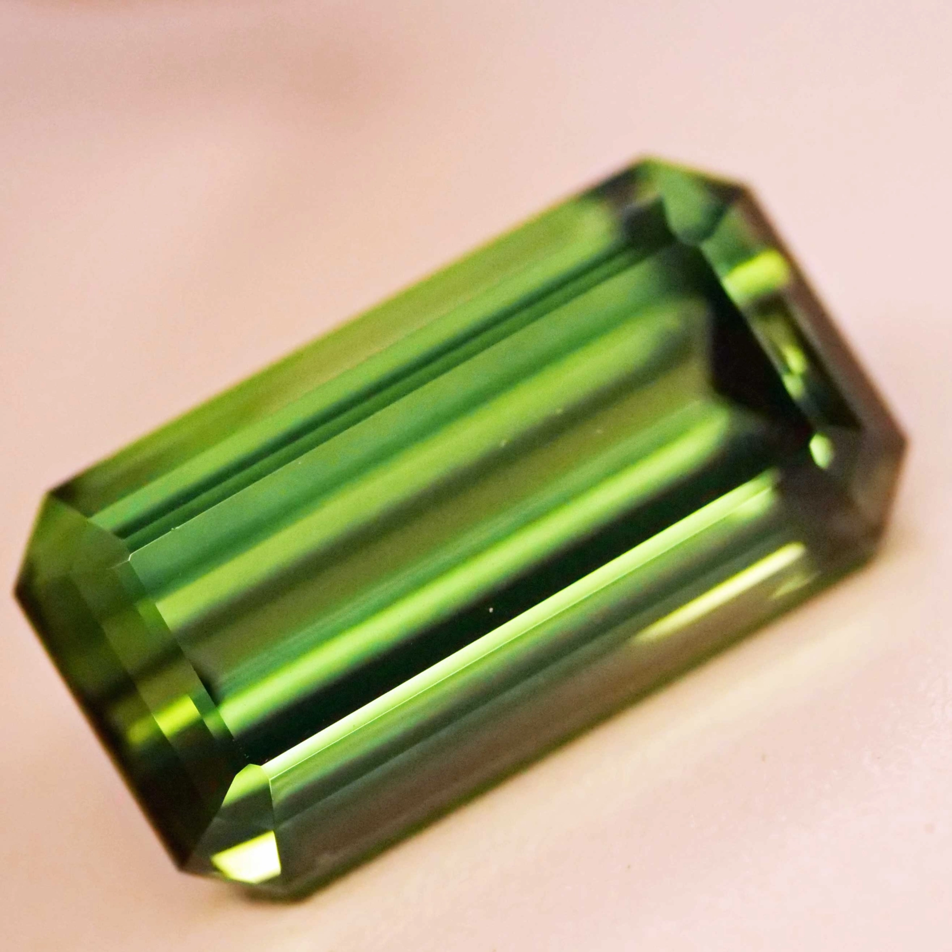 Tourmaline from Afghanistan green 19.79 ct fine Color Eyeclean Investment Gemstone