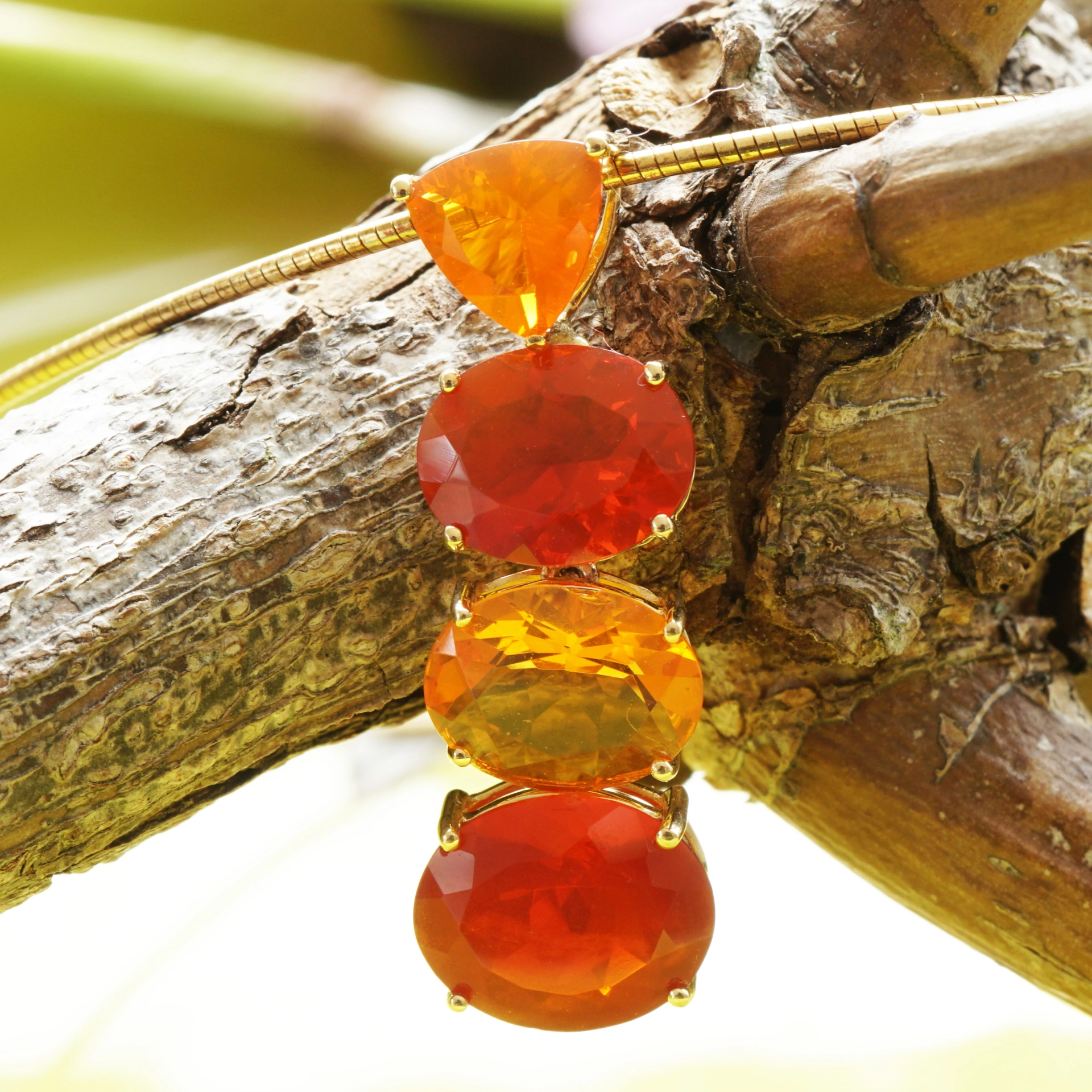 Captured Rays of Sunshine....Fire Opal Pendant 5 ct Yellowgold 18 kt
