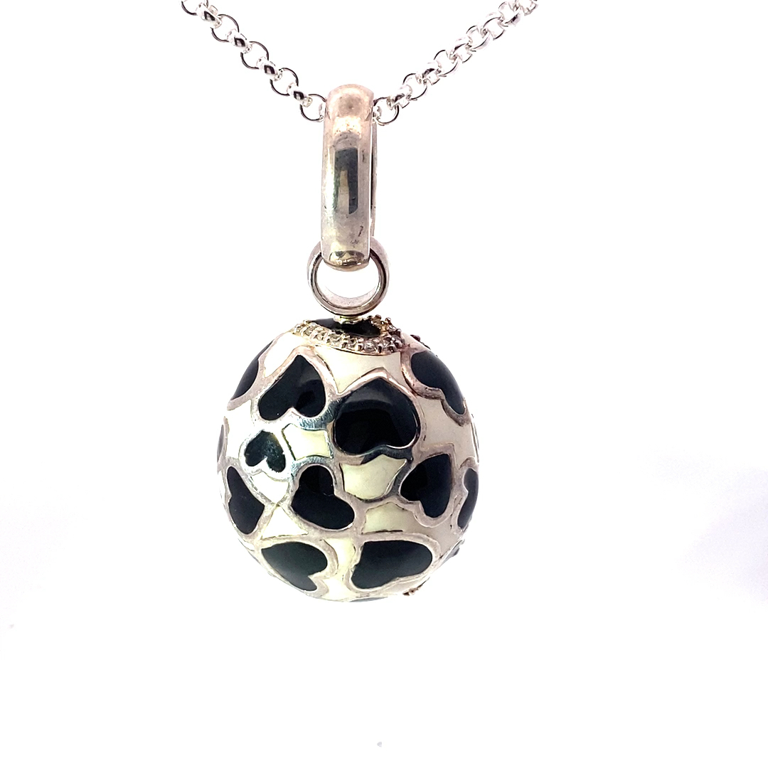 Chilango Pendant Faberge Style Heart Black / White 925 Silver Enamel