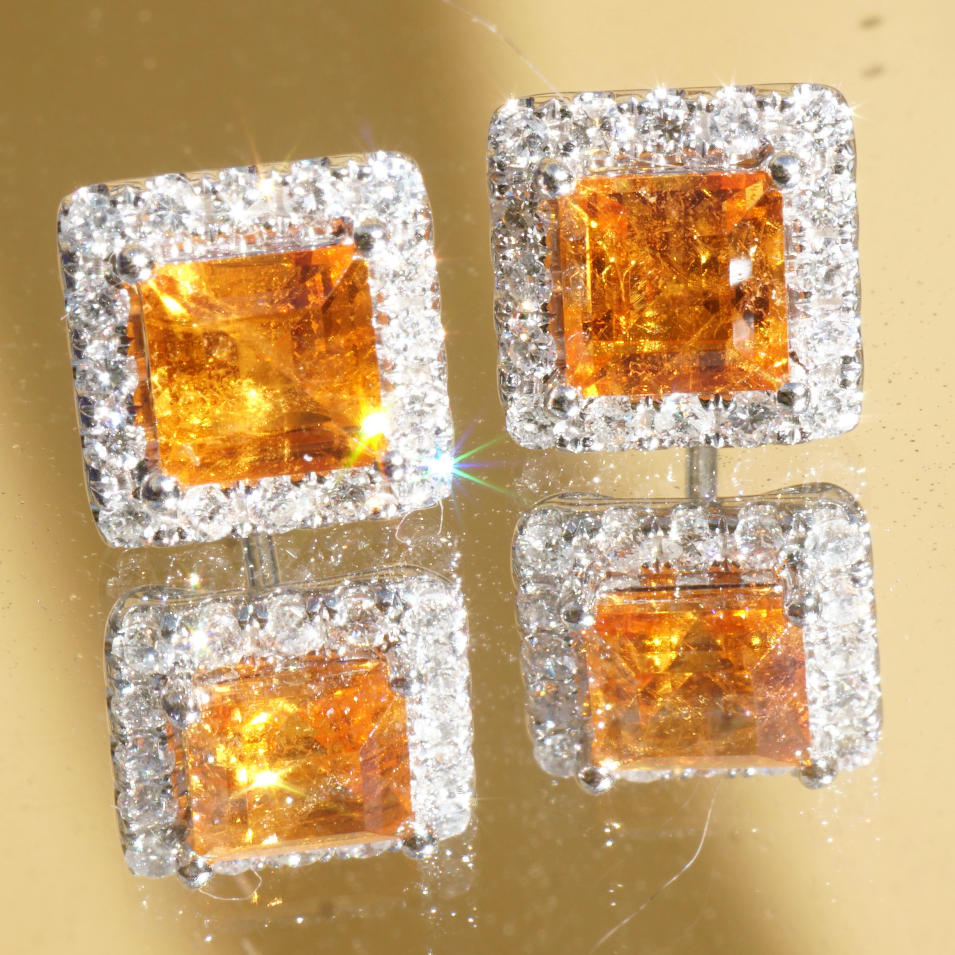 Mandarin Granat Brillant Ohrstecker AAA 8,5 mm W / VS-SI 750er Weissgold Top Farbe leuchtend orange