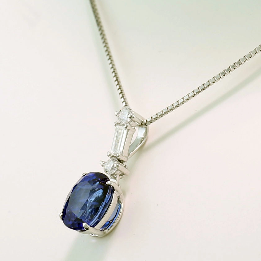 Saphir Brillant Anhänger mit Kette 750er-Weißgold