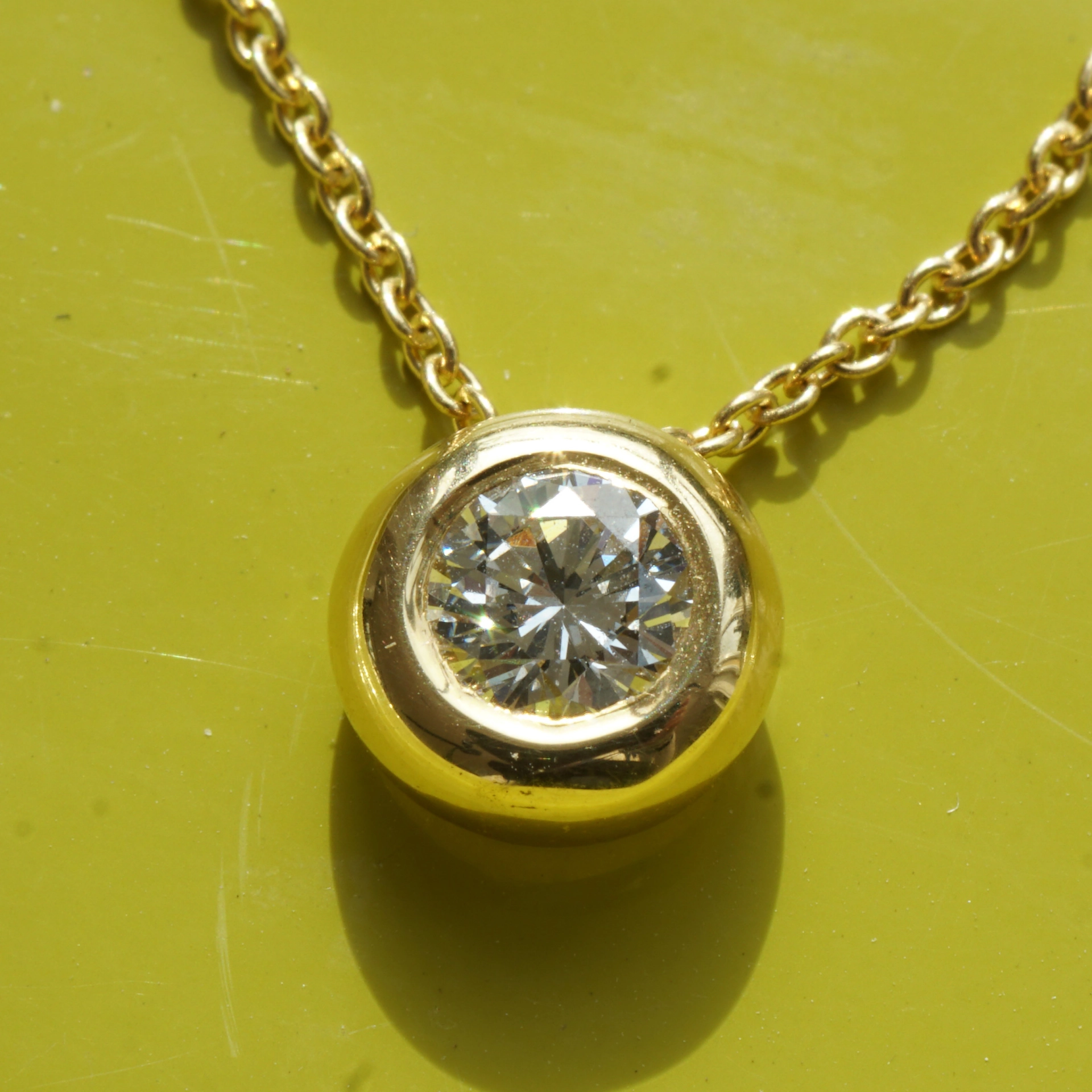 Brillant Solitär Anhänger mit Kette 750er Gelbgold 0.23 ct TW VS1...genau den will ich...