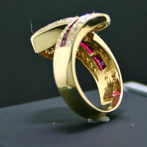Rubin-Brillant-Ring, 750/-GG.