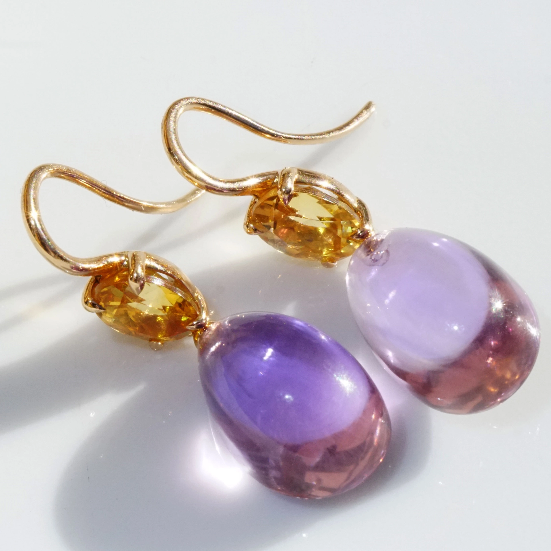 Earrings of high quality made in a traditional Italian goldsmith in Valenza, modern Design