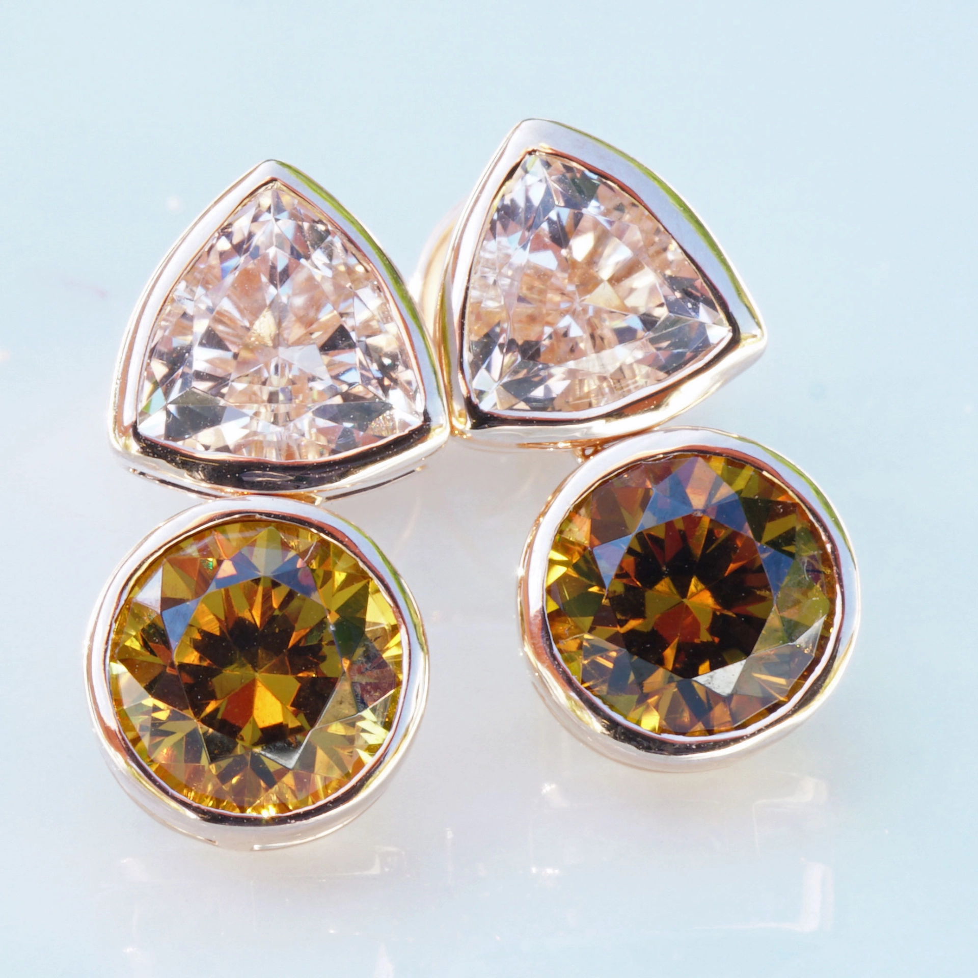 Madagascar meets Mali....here we combinated morganite and mali garnets, not often seen