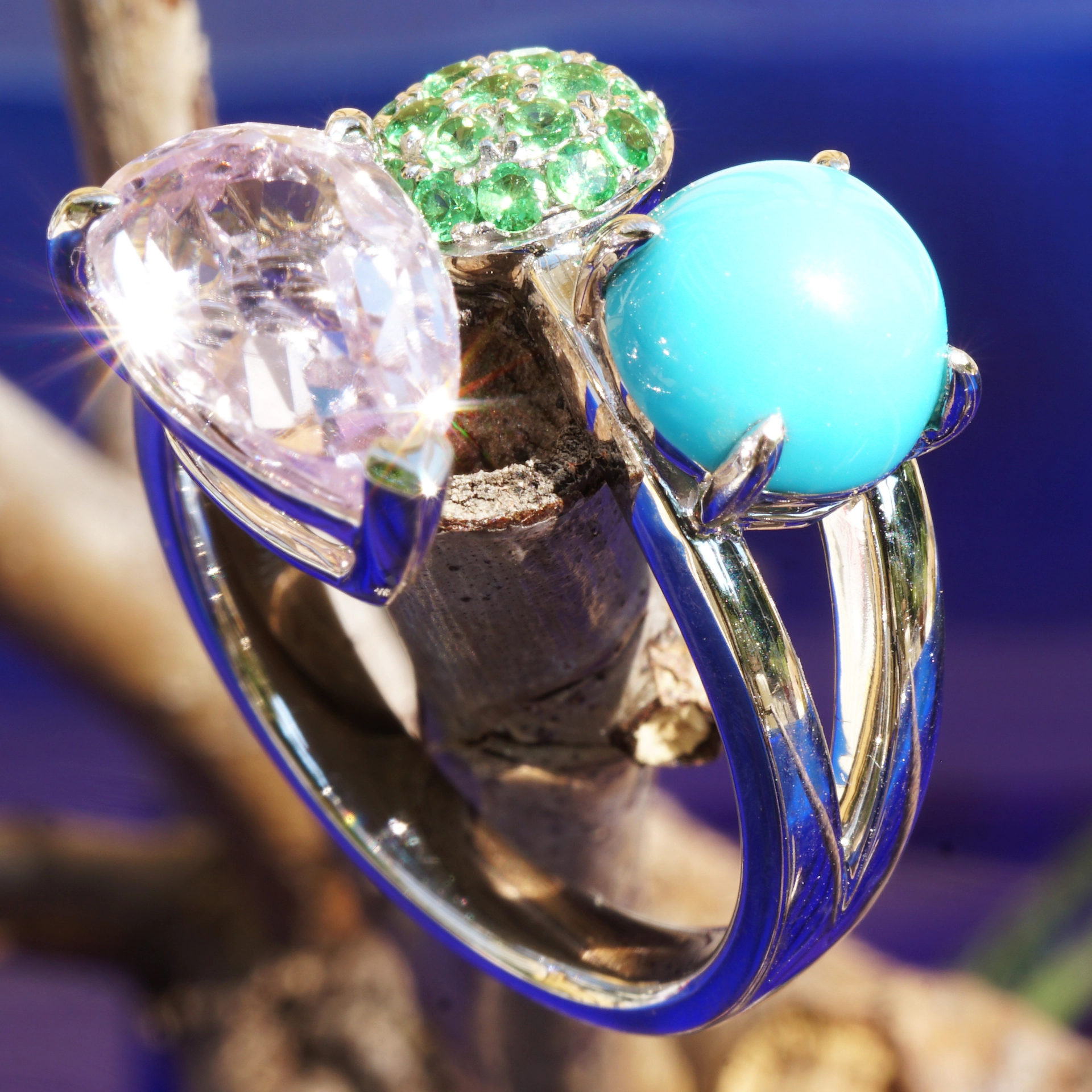 Kunzite Turquoise Tsavorite Ring 585 Whitegold 4.33 ct Day at Sea