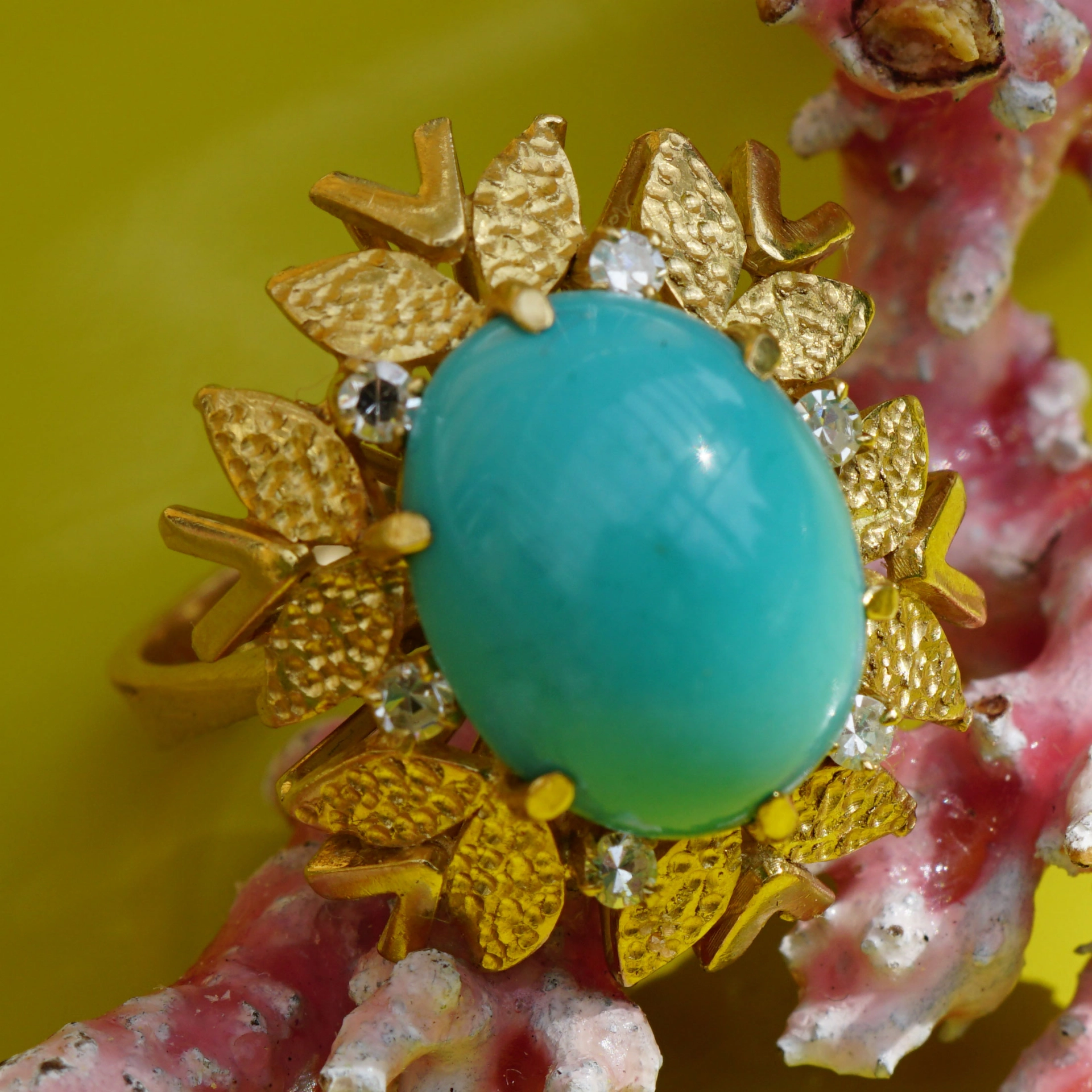 Turchoise Diamond Ring 18 kt Gold....so beautiful
