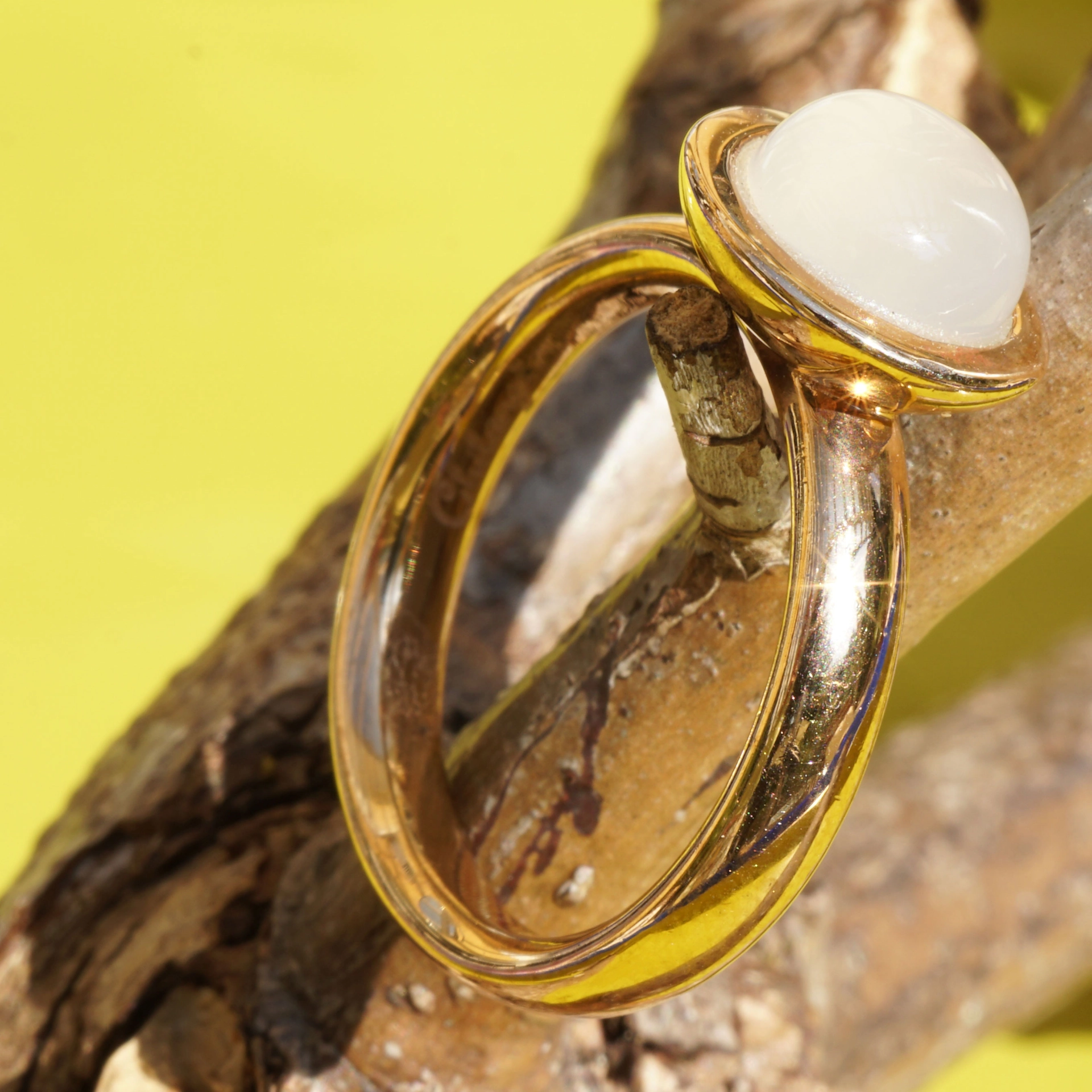 Chilango Ring Calzedony white Sterling Silver Plated