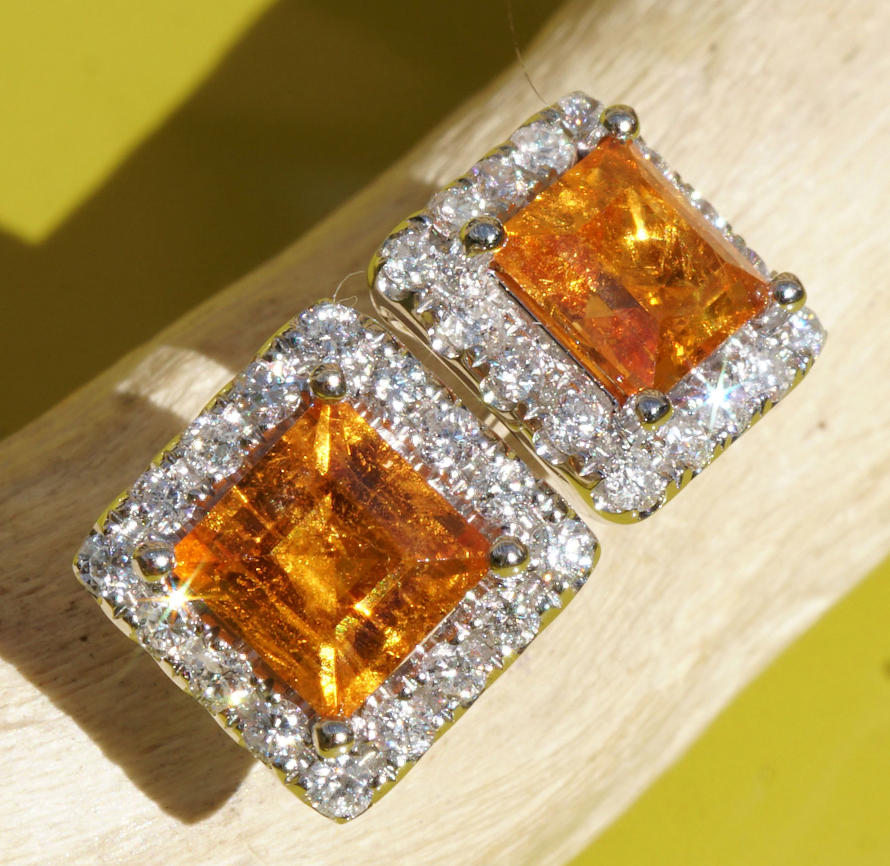 Mandarin Granat Brillant Ohrstecker AAA 8,5 mm W / VS-SI 750er Weissgold Top Farbe leuchtend orange