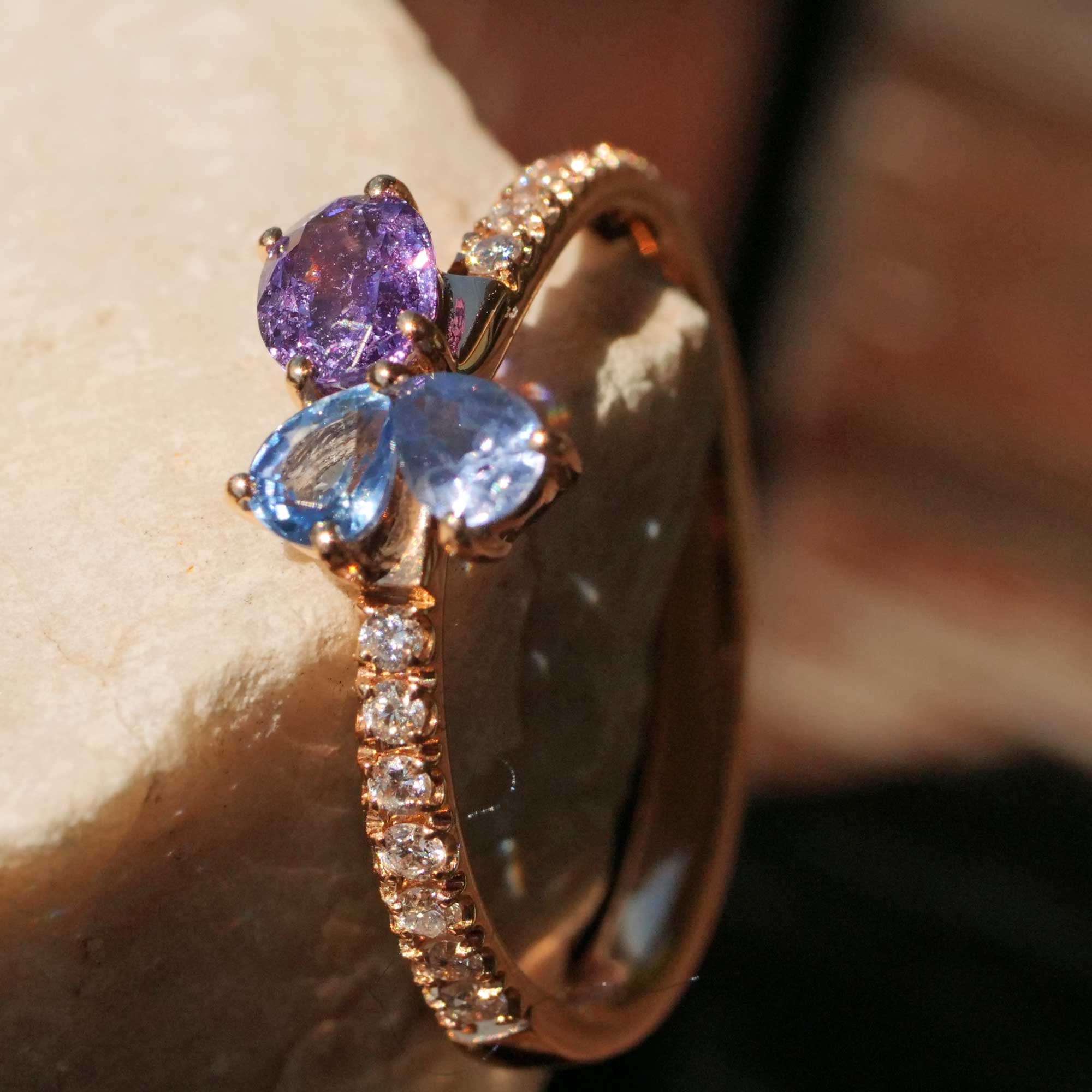 Cool colored stone jewelry I sapphire brilliant ring in 750 rose gold 0.95 ct 0.17 ct TW VS made in Italy