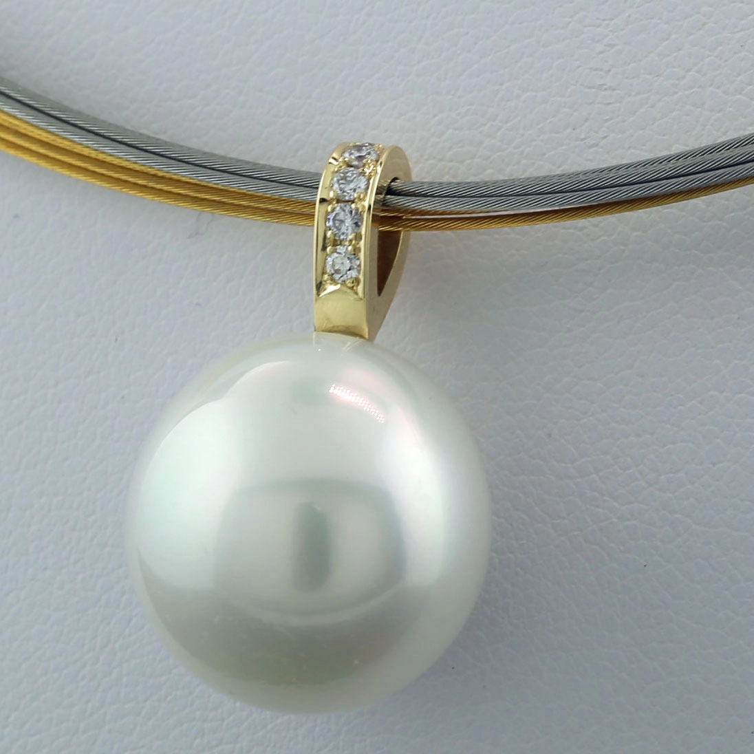 Südsee Zuchtperl Brillant Anhänger 750er Gelbgold 17 x 18 mm