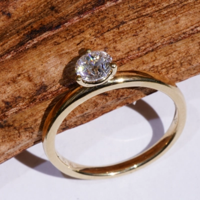 Round full cut brilliant Ring 0.50 ct D (very fine white) / VS2 (very small inclusions) with GIA report 18 kt Gold