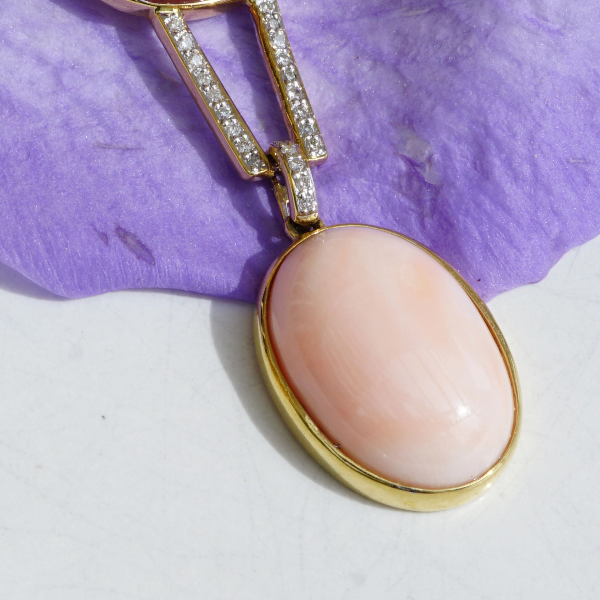Tourmalin Coral Diamond Pendant with Clip 18 kt Gold ideal for Pear Necklaces