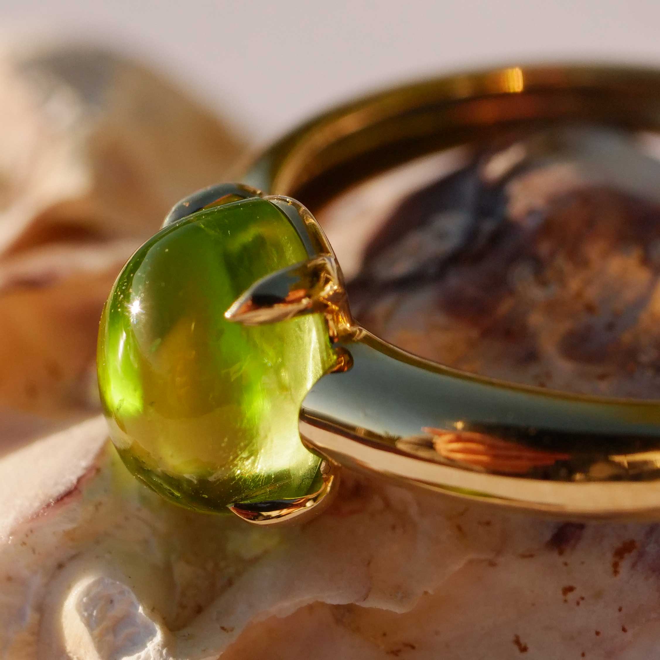 Tourmaline Ring 750 Yellow Gold green.... sweet Temptation... made in Italy... High-Quality