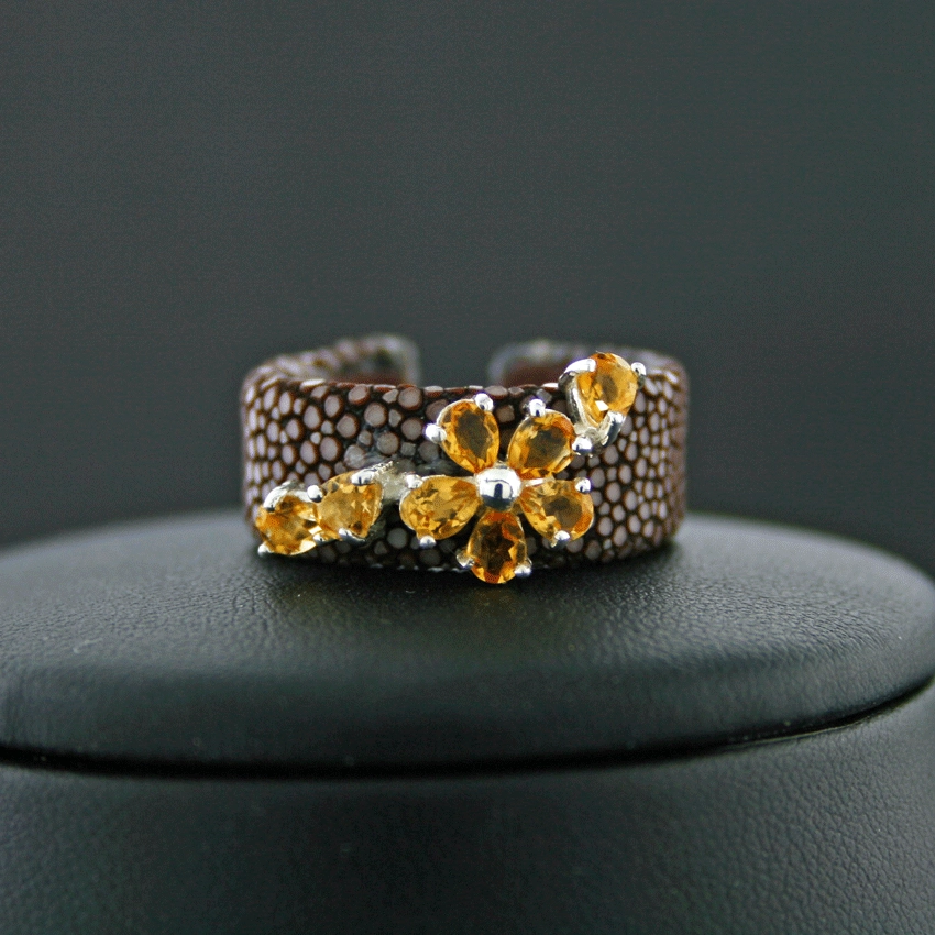 Rochenhaut-Citrin-Ring, 925/-Silber