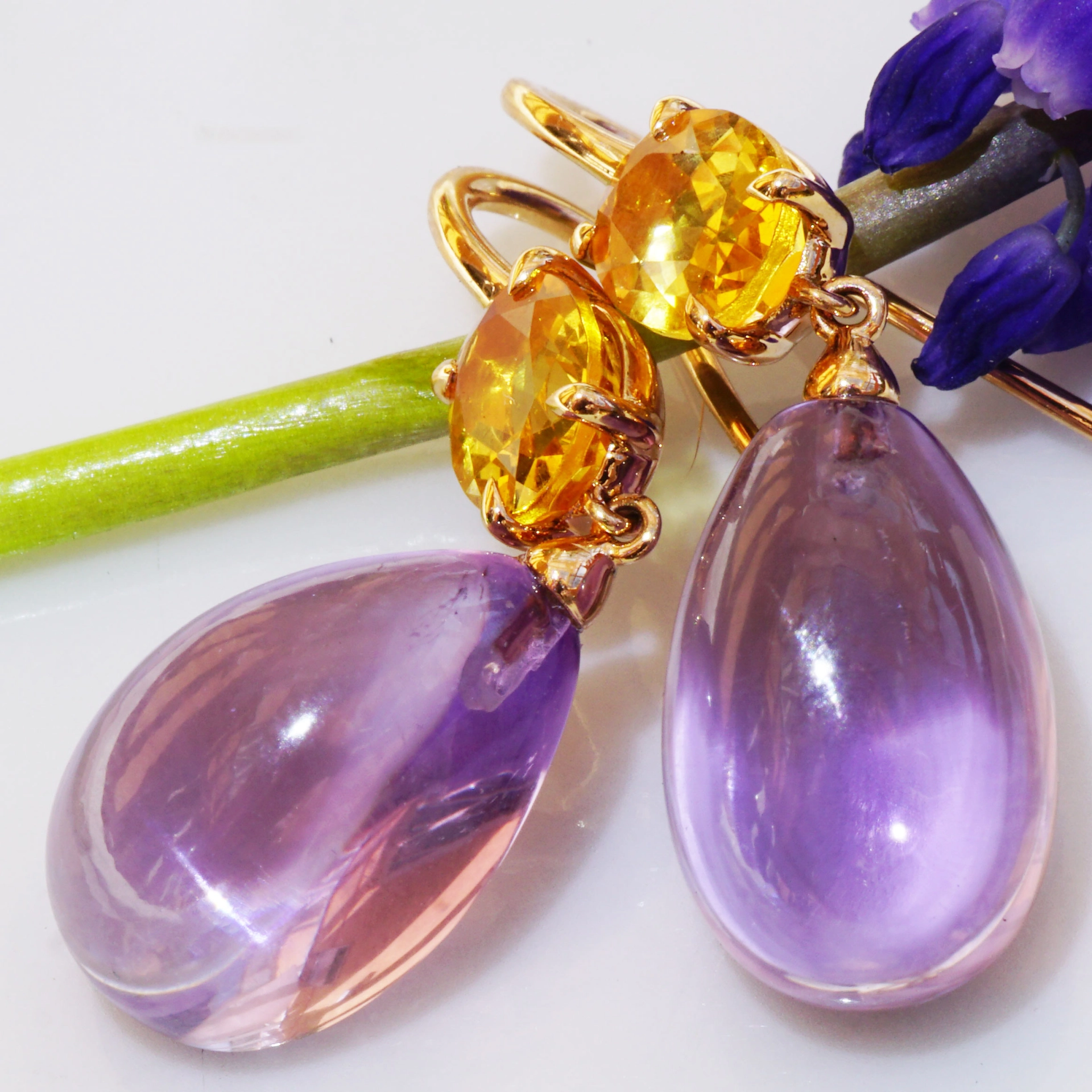 Earrings of high quality made in a traditional Italian goldsmith in Valenza, modern Design