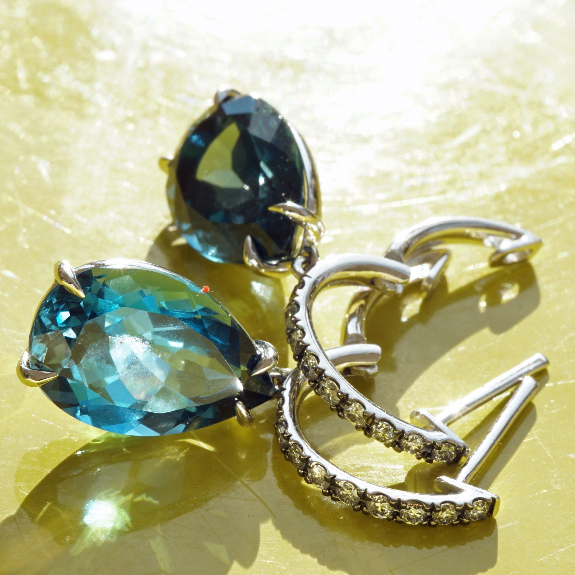 Blue and Grey Color Earrings made in a traditional Goldsmith's Factory in Valenza/Italy Bluetopaz and Diamonds 18kt Whitegold