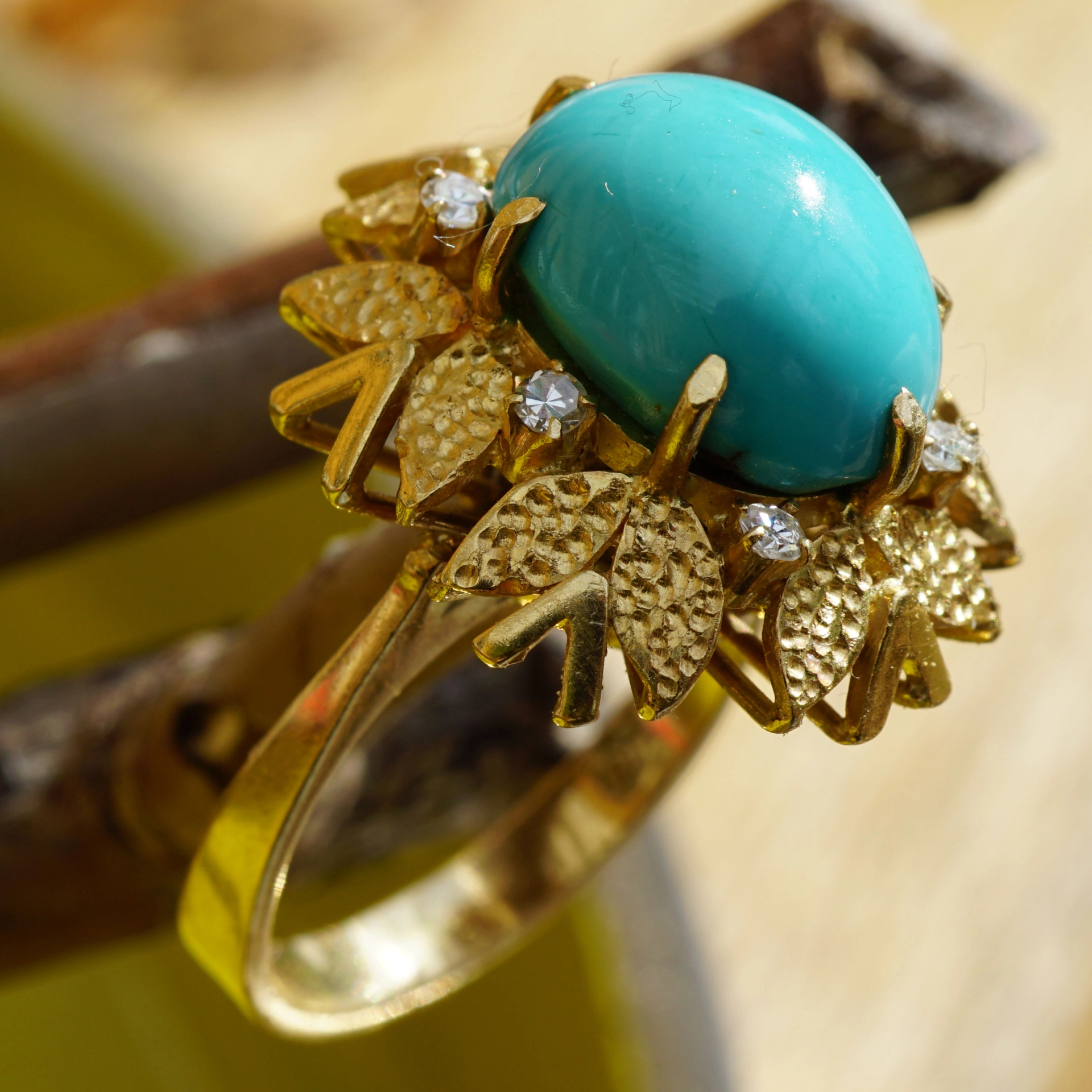 Turchoise Diamond Ring 18 kt Gold....so beautiful