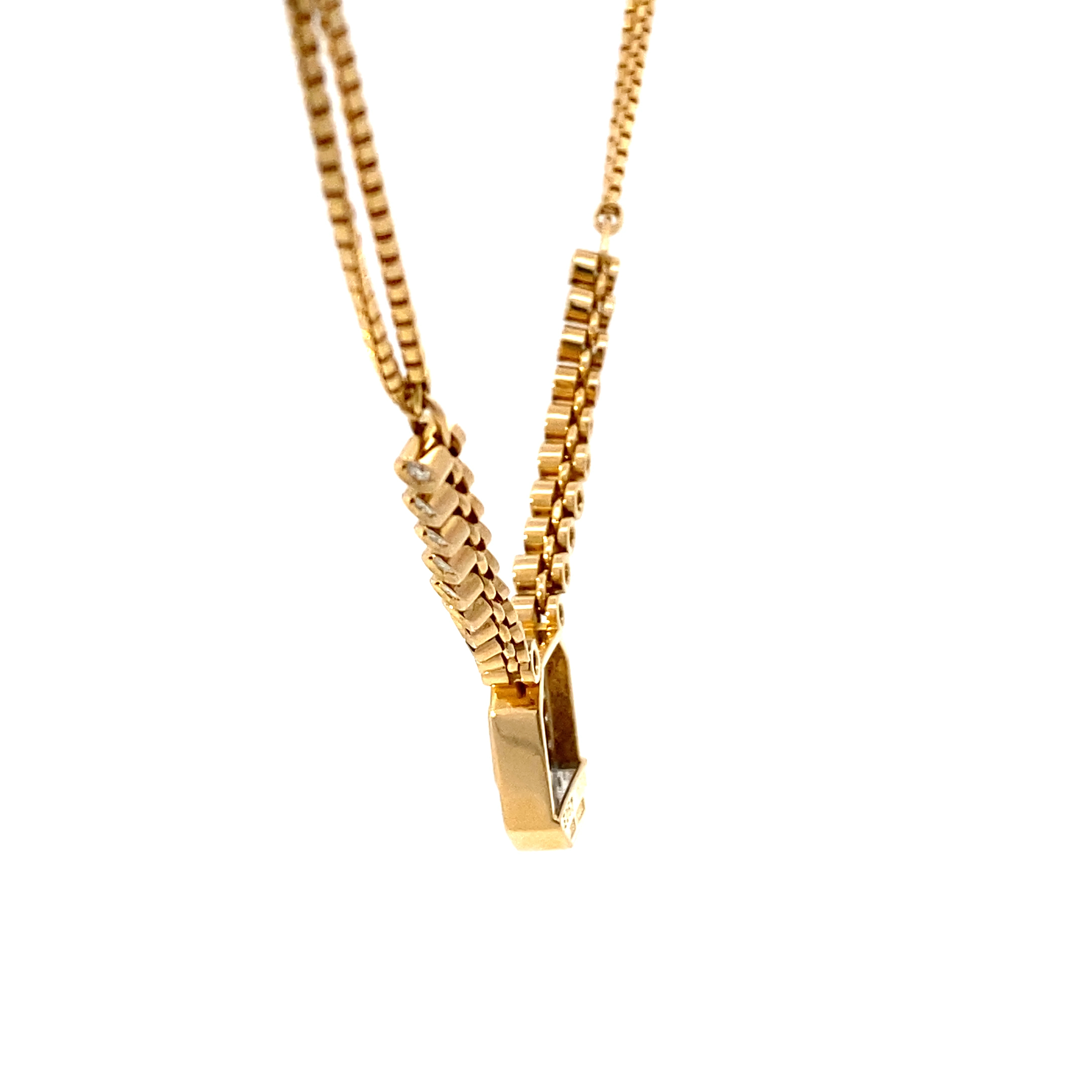 Emerald Platinum Necklace as a classic... beautiful and elegant...0.58 ct