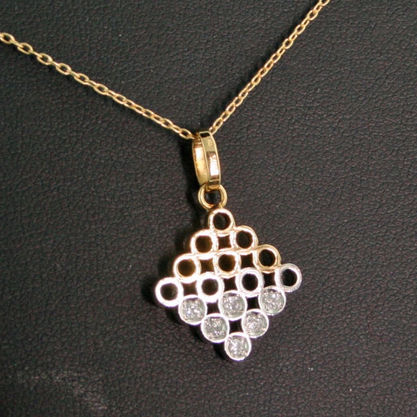 Diamant-Anhänger mit Kette, 900er-Platin/750er-Gelbgold,