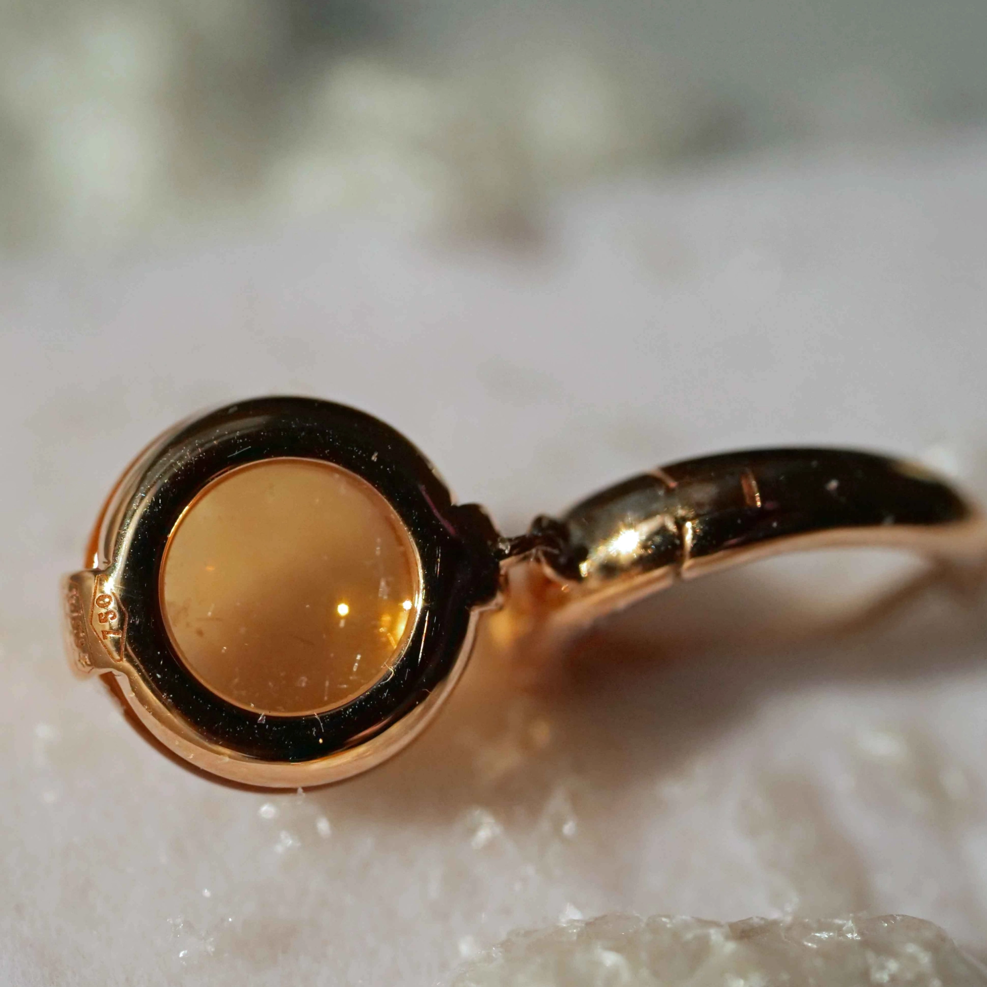 Elegant Citrin Earrings 18 kt Yellowgold 5.71 ct golden Sunshine
