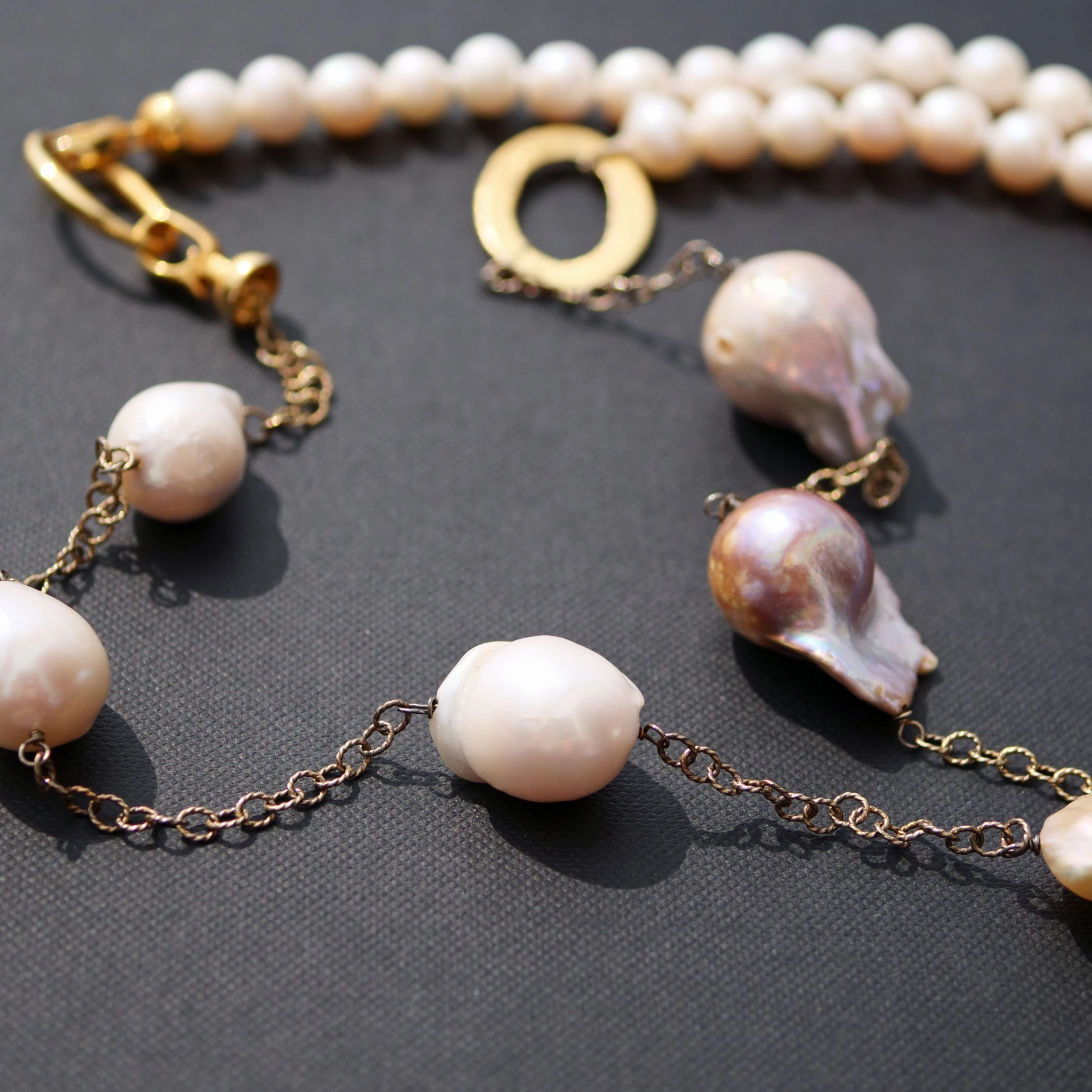 Chic Pearl Necklace..... two faces...95 cm...Silver