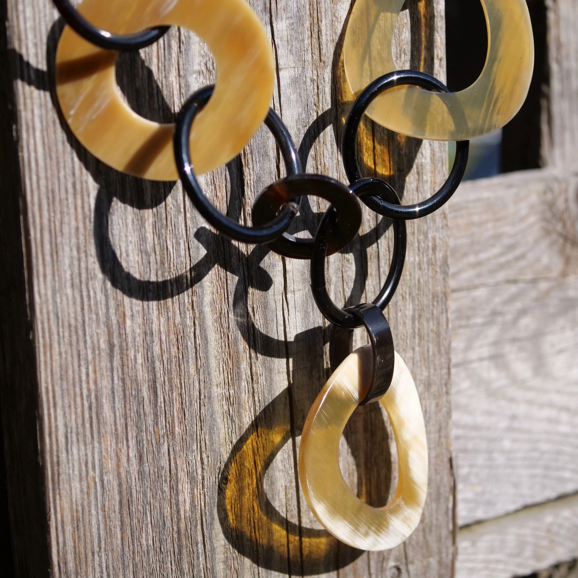 Horn Necklace...very chic....light and easy