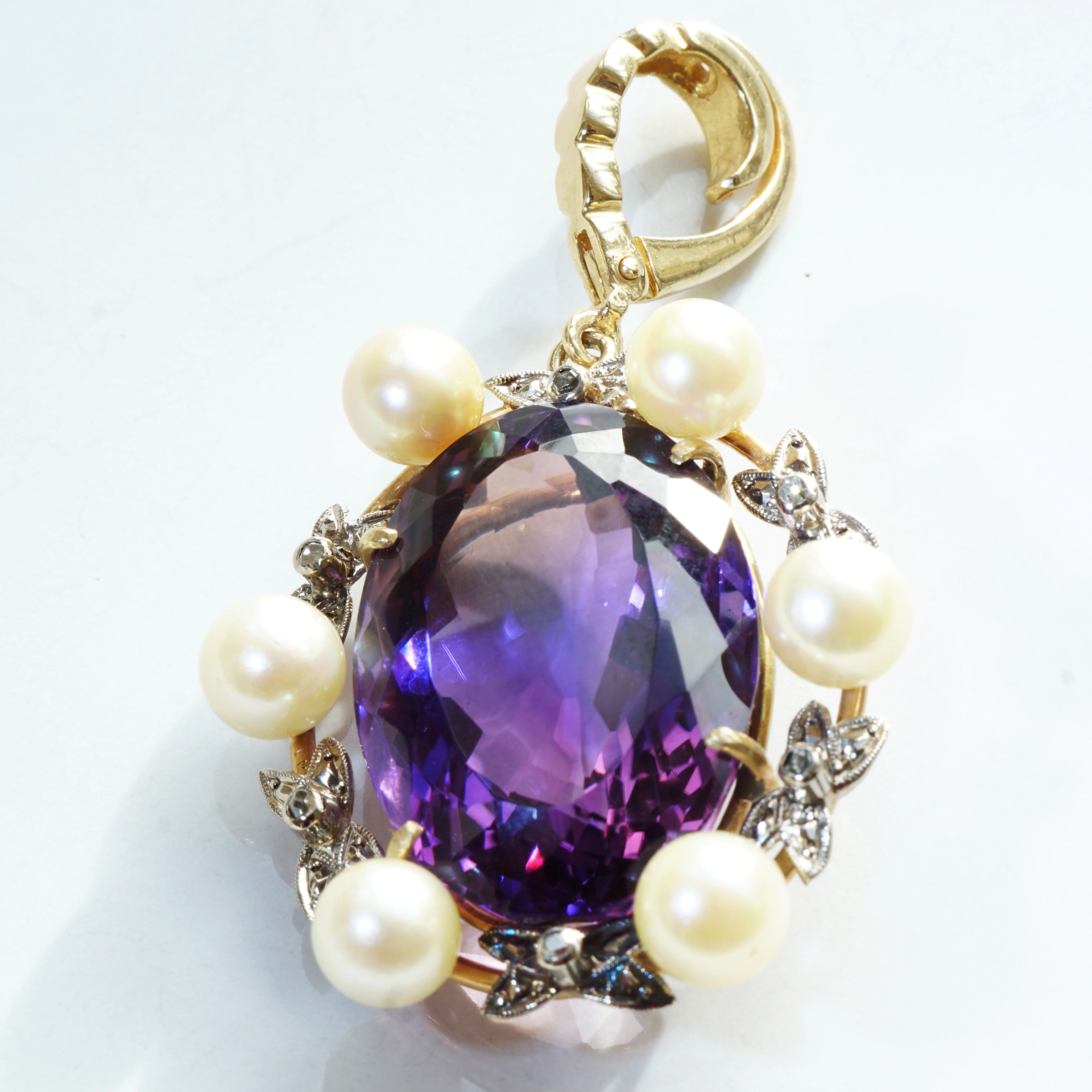 Akoya Pearl Amethyst Pendant 15 kt Yellowgold...great Vintage Jewelry