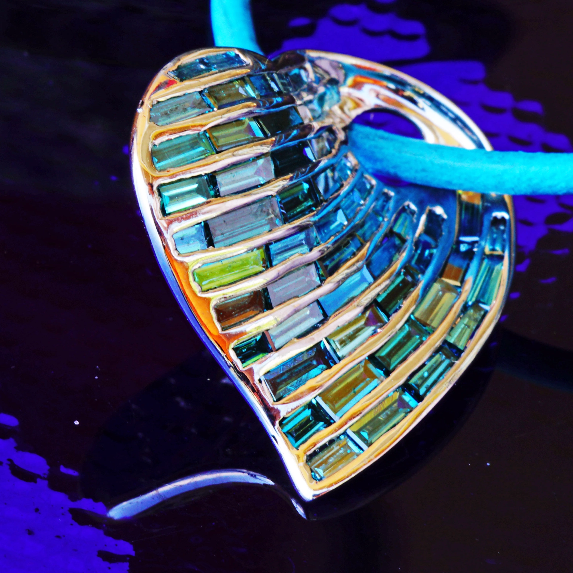 *HEART/HERZ Indigoblau*Brillant Anhänger/Kette 750er Weißgold 2.85 carat