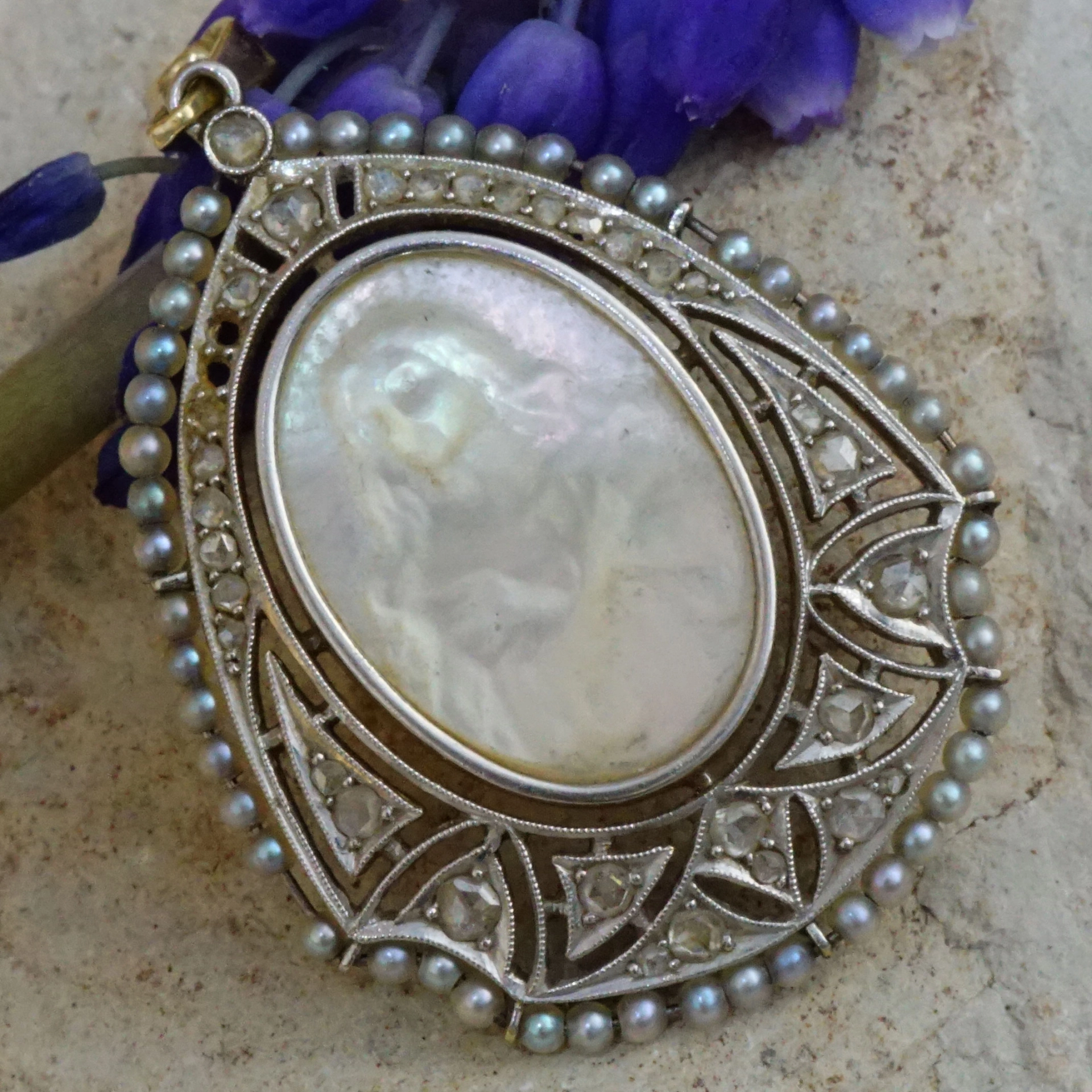 Original Art Nouveau Pendant in Platinum Yellow Gold around 1920