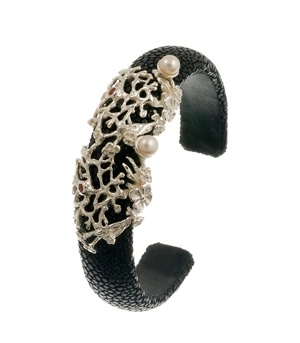 Zuchtperl-Rochenleder-Armreif, 925/-Silber