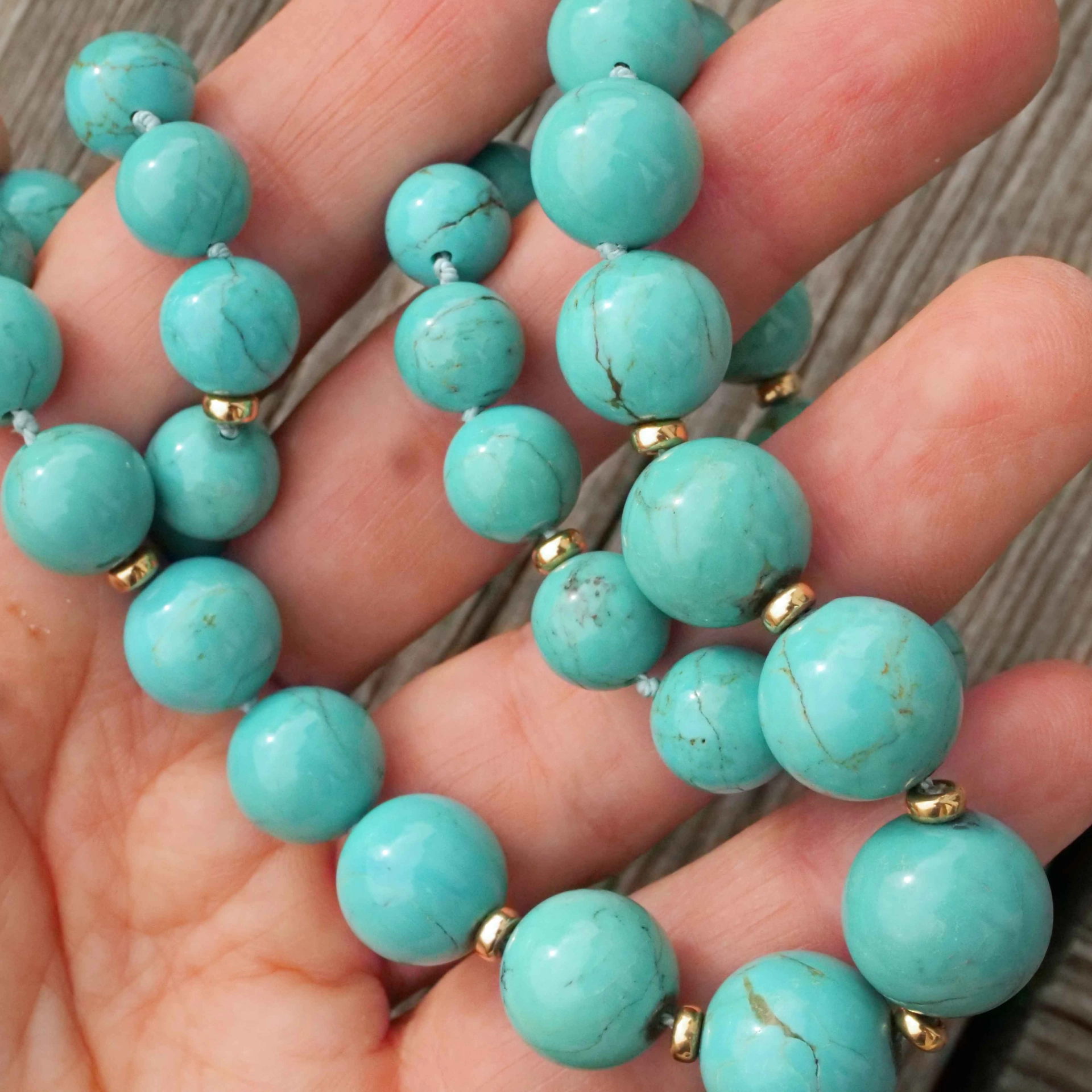 Fine Turcjoise Necklace 9-15 mm 18 kt Yellowgold Summer Jewelry
