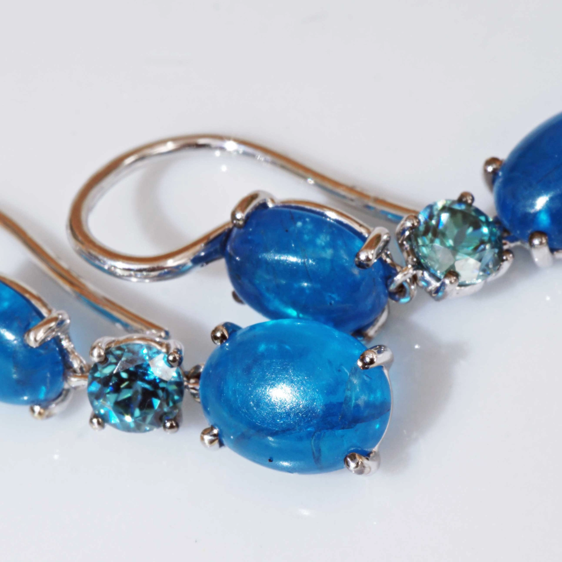 Earrings NEON Colors Apatite and blue Zircon 18 kt White Gold....great Setting made in Italy