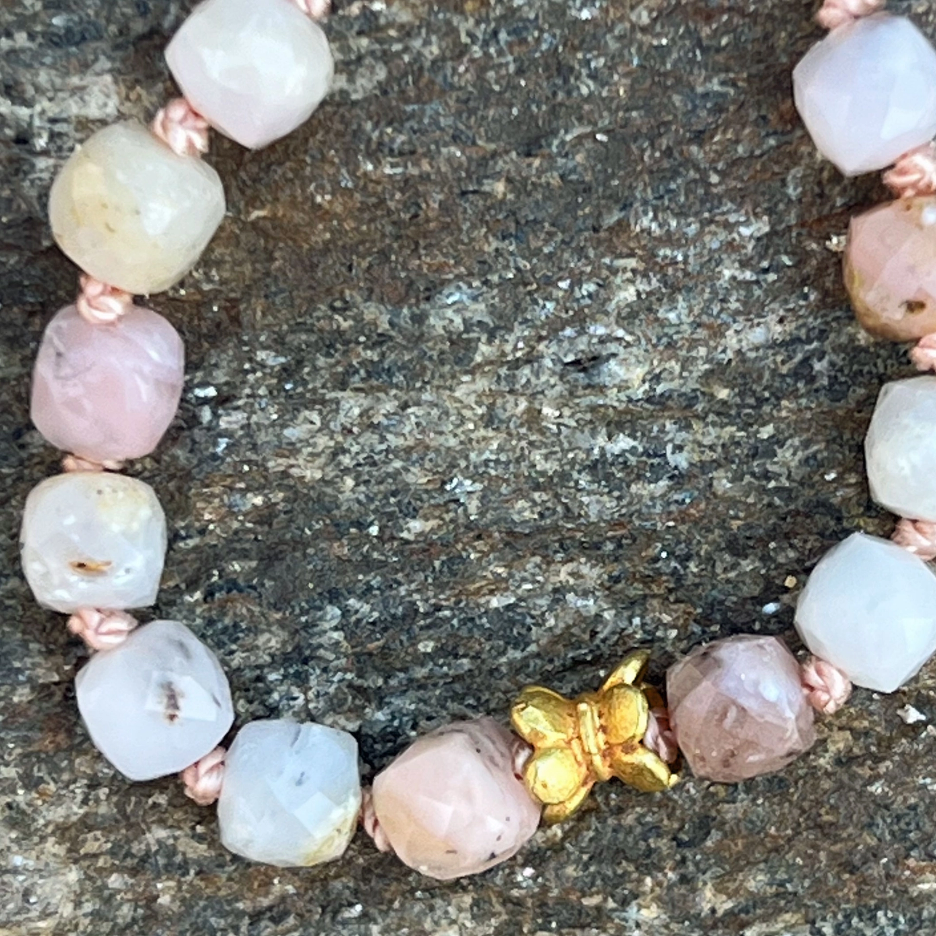 Andenopal Bracelet..900er Finegold ...so pretty