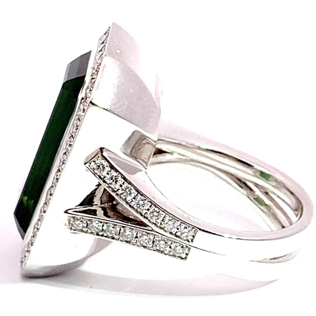 Tourmaline from Afghanistan green 19.79 ct fine Color Eyeclean Investment Gemstone