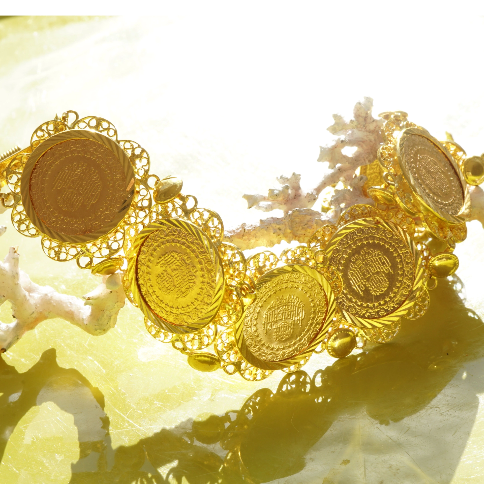 Coin Bracelet 916 Yellow Gold 32 Grams...perfect Gipsy Style