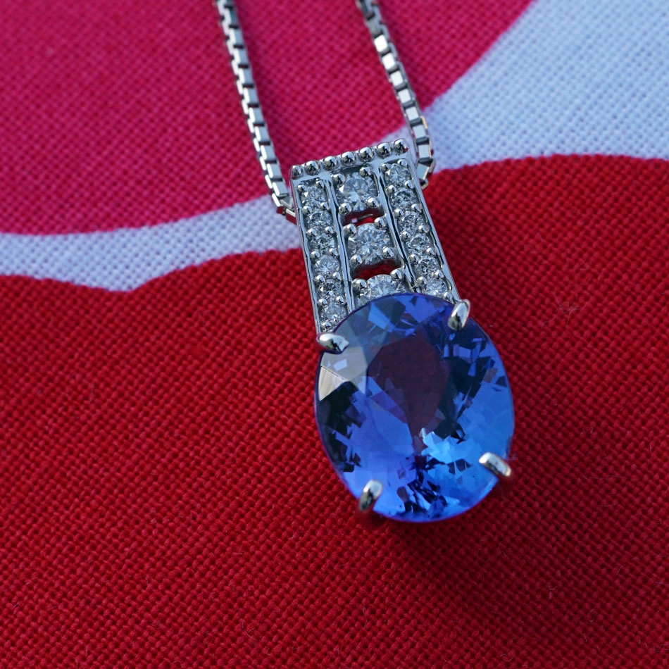 Tansanit Brillant Anhänger 900er-Platin 3.87 ct 0.198 ct