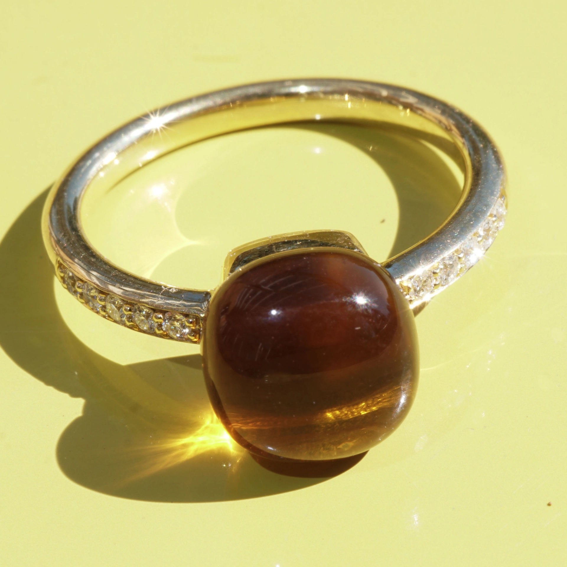 Citrine Brilliant Ring 18 kt Yellow Gold...perfekt floating Effect