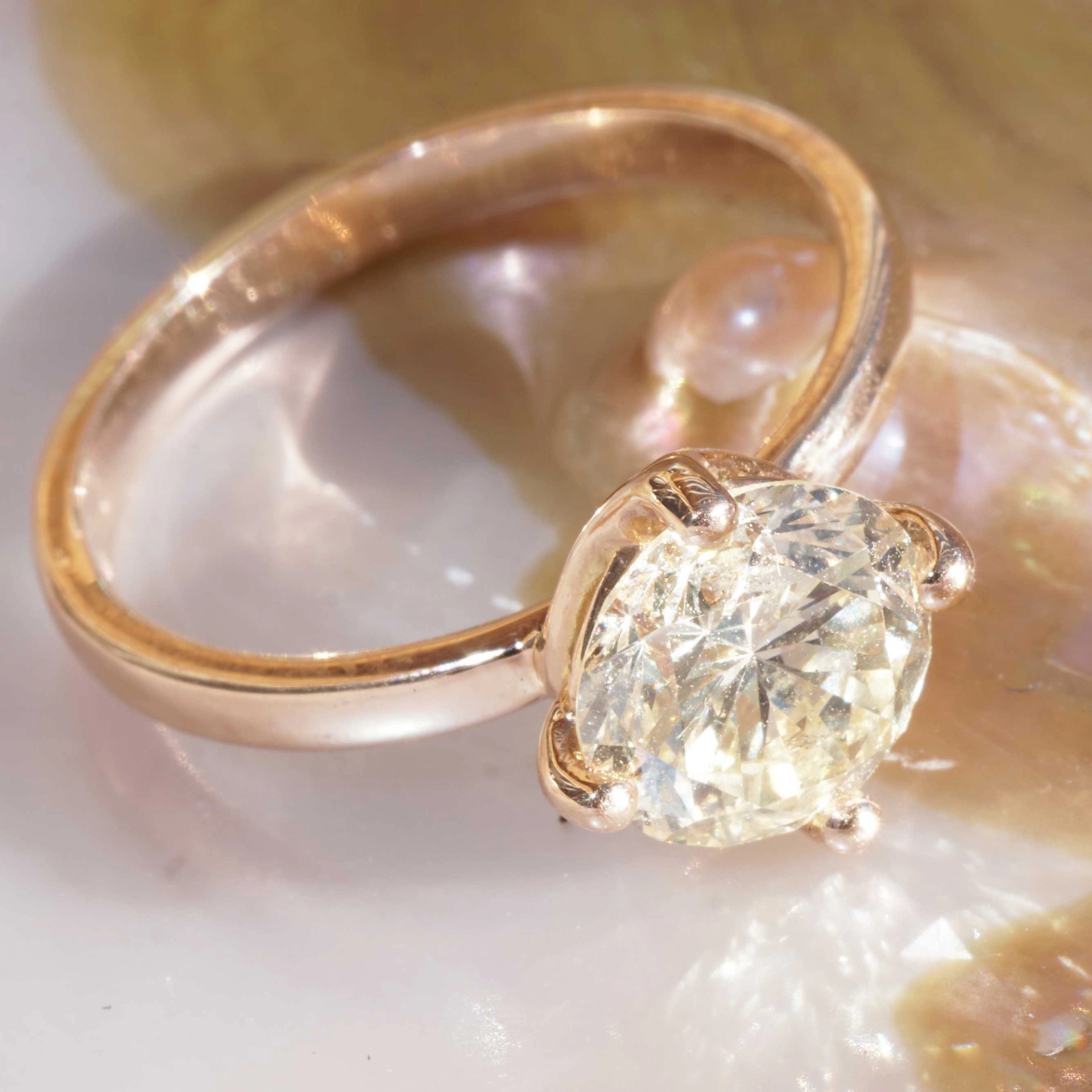 Solitaire Brilliant Ring 18 kt Rose Gold 1.81 ct M / SI...makes your heart beat faster