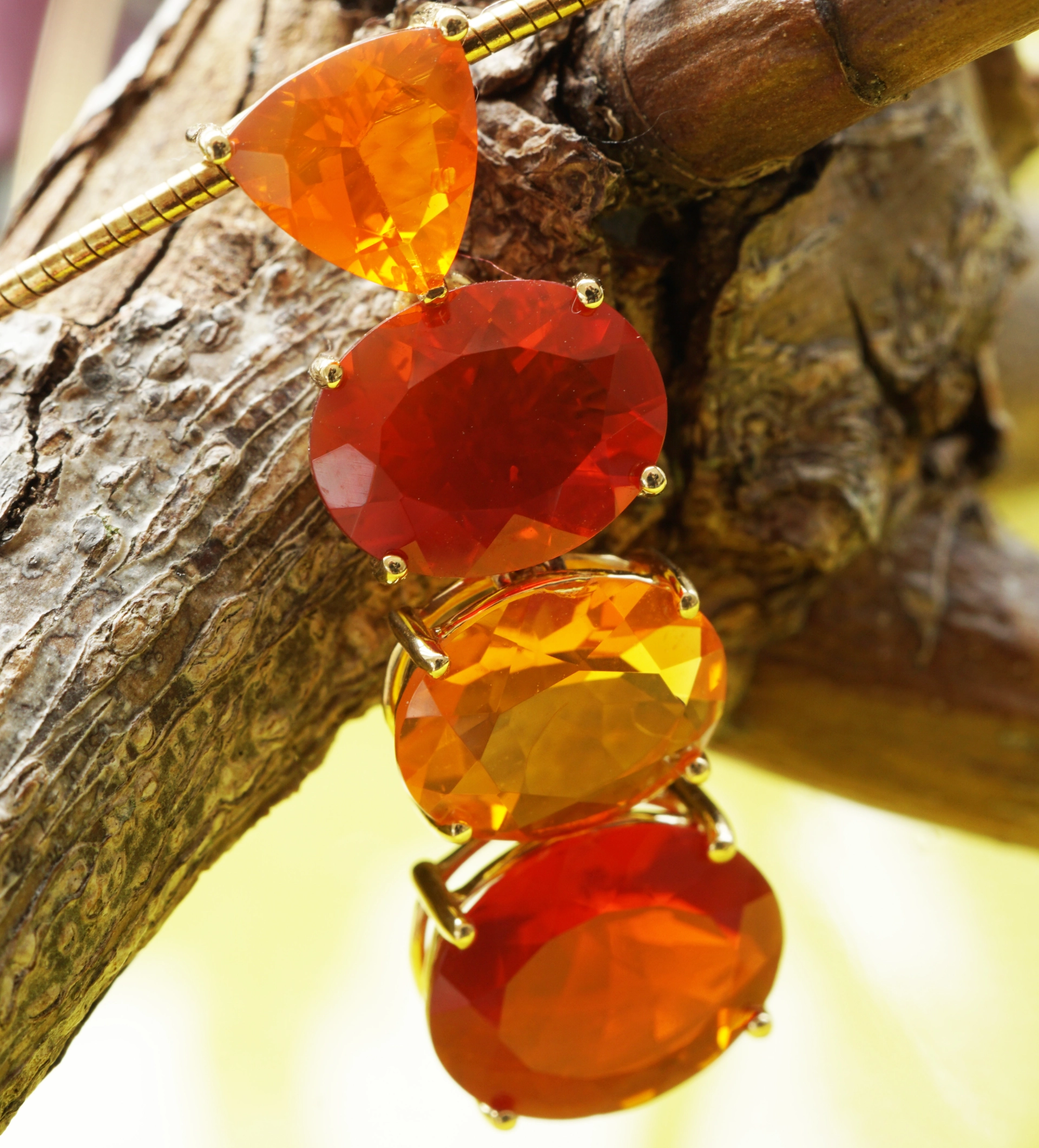 Captured Rays of Sunshine....Fire Opal Pendant 5 ct Yellowgold 18 kt