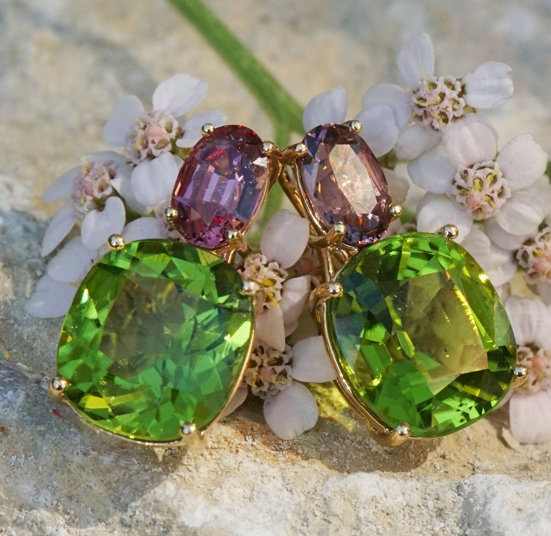 Ohrstecker Peridot Spinell 10 CARAT 750er Gold WE CELEBRATE COLORS