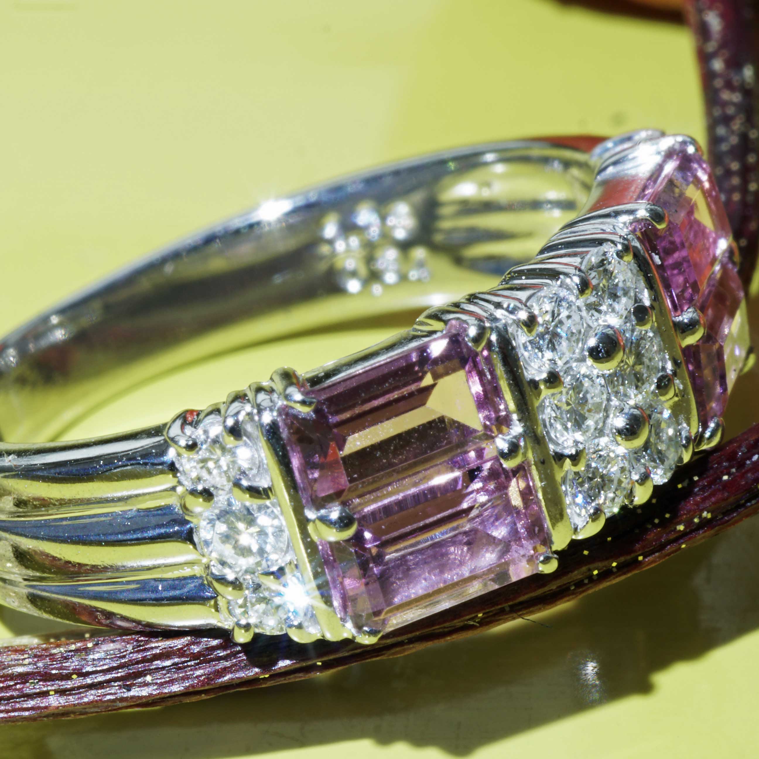 Pink Tourmaline Brilliant Ring 900 Platinum 1.18 ct 0.34 ct fancy Shape with geometric Structure