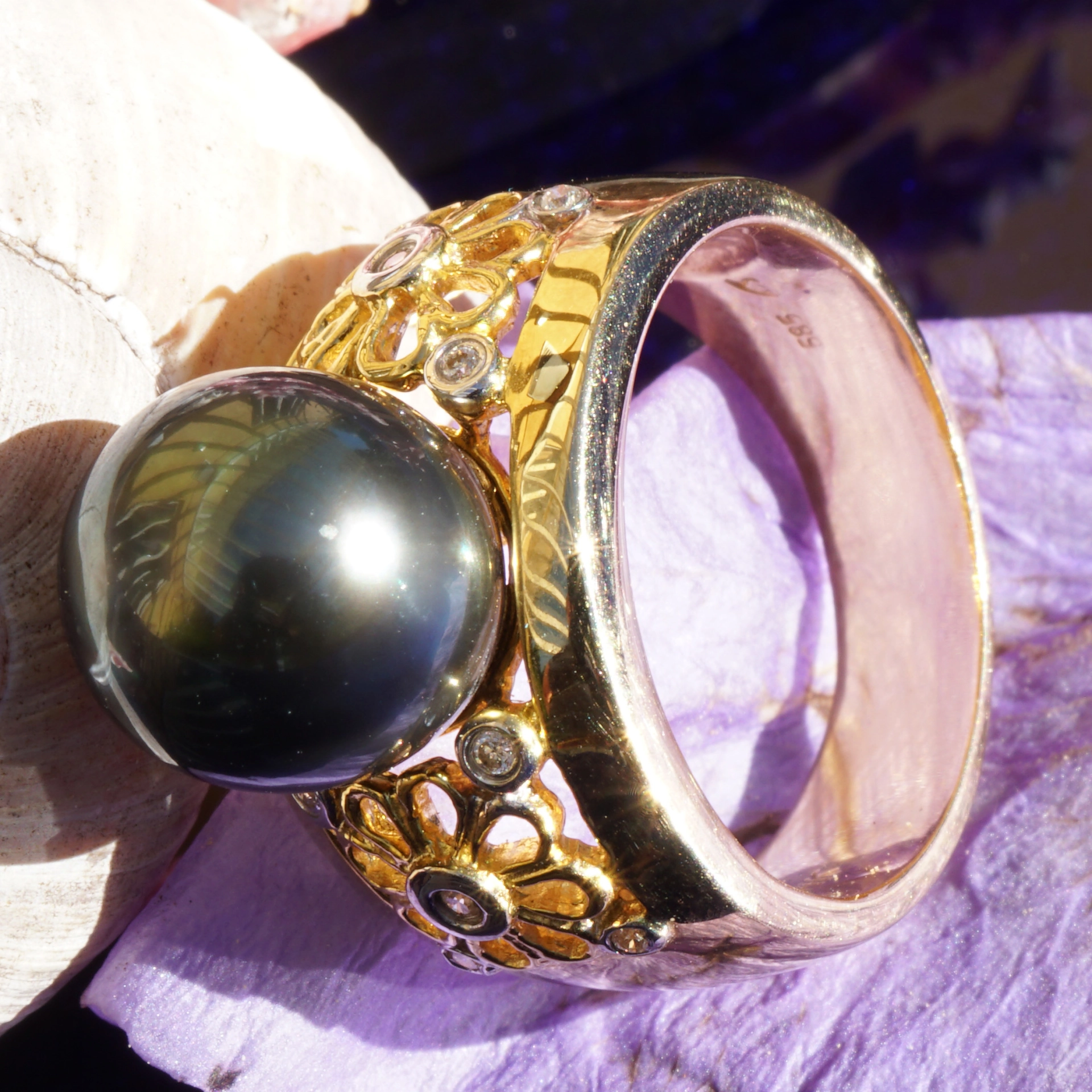 Tahiti Zuchtperl Diamant Ring 585er Gelbgold 11 mm D. 9,9 Gramm schwer Klassiker