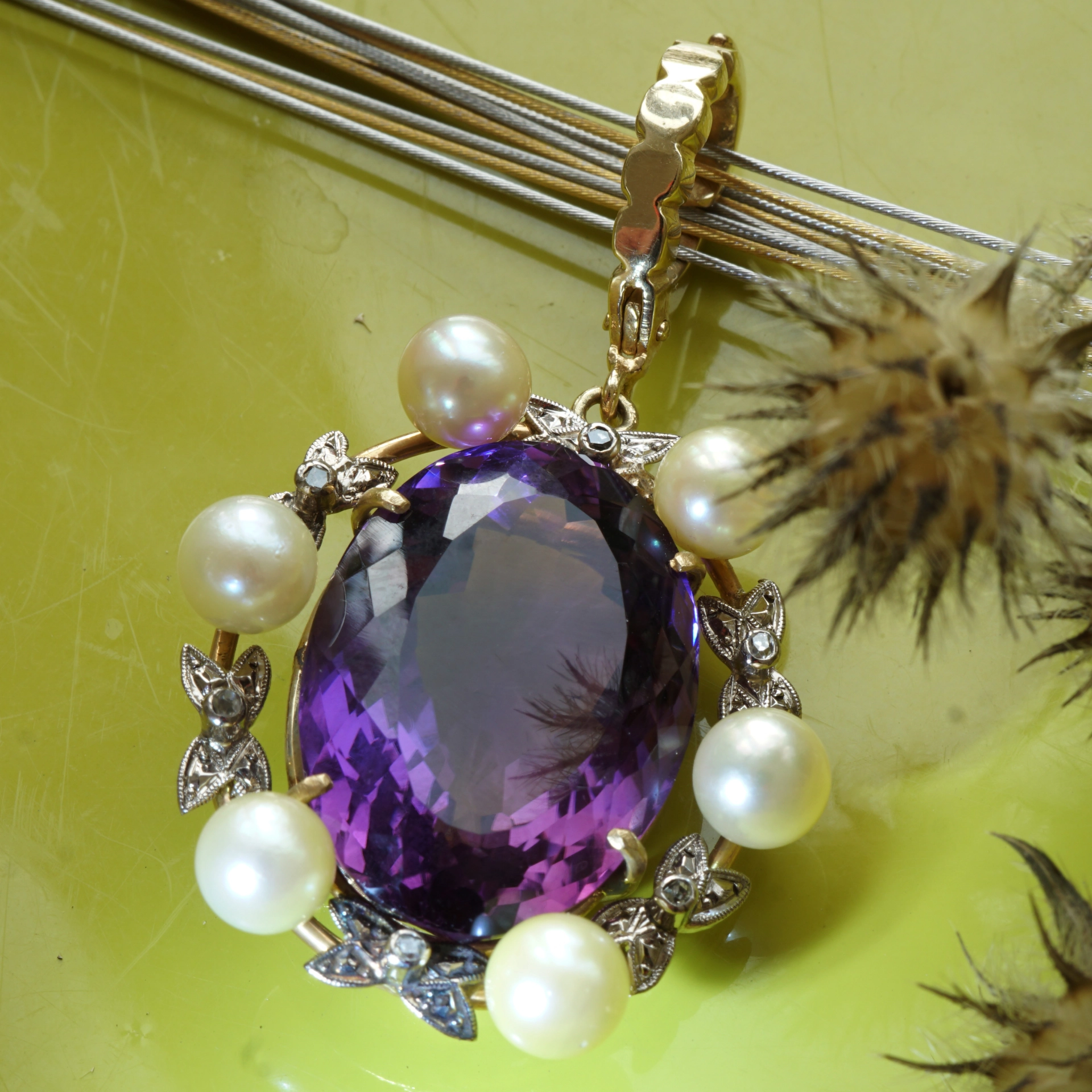 Akoya Pearl Amethyst Pendant 15 kt Yellowgold...great Vintage Jewelry