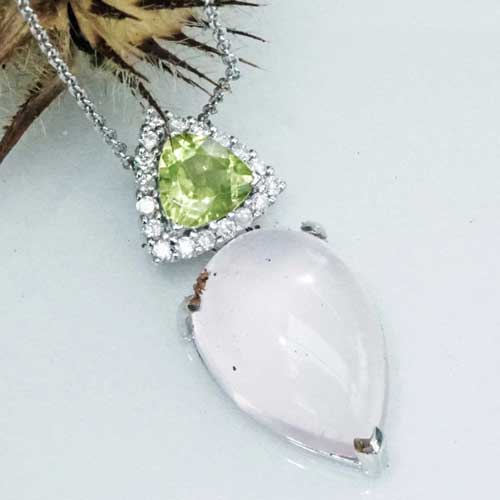 Rose Quartz Peridot Pendant with Chain 18 kt White Gold...lovely pastelcolor