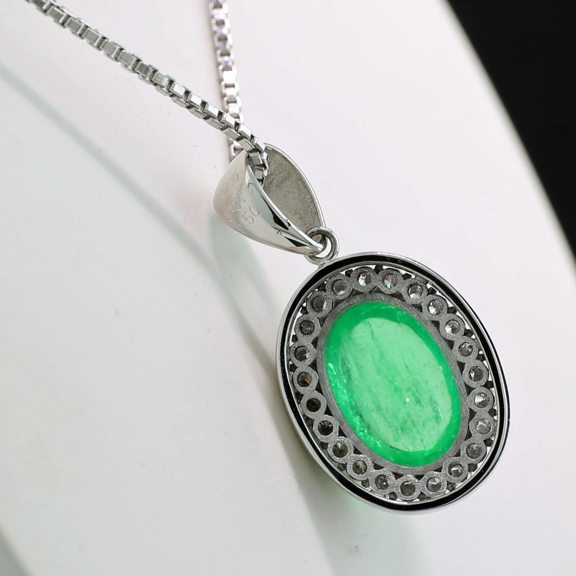 Smaragd Brillant Anhänger mit Kette  Platin  5.91 ct 0.50 ct