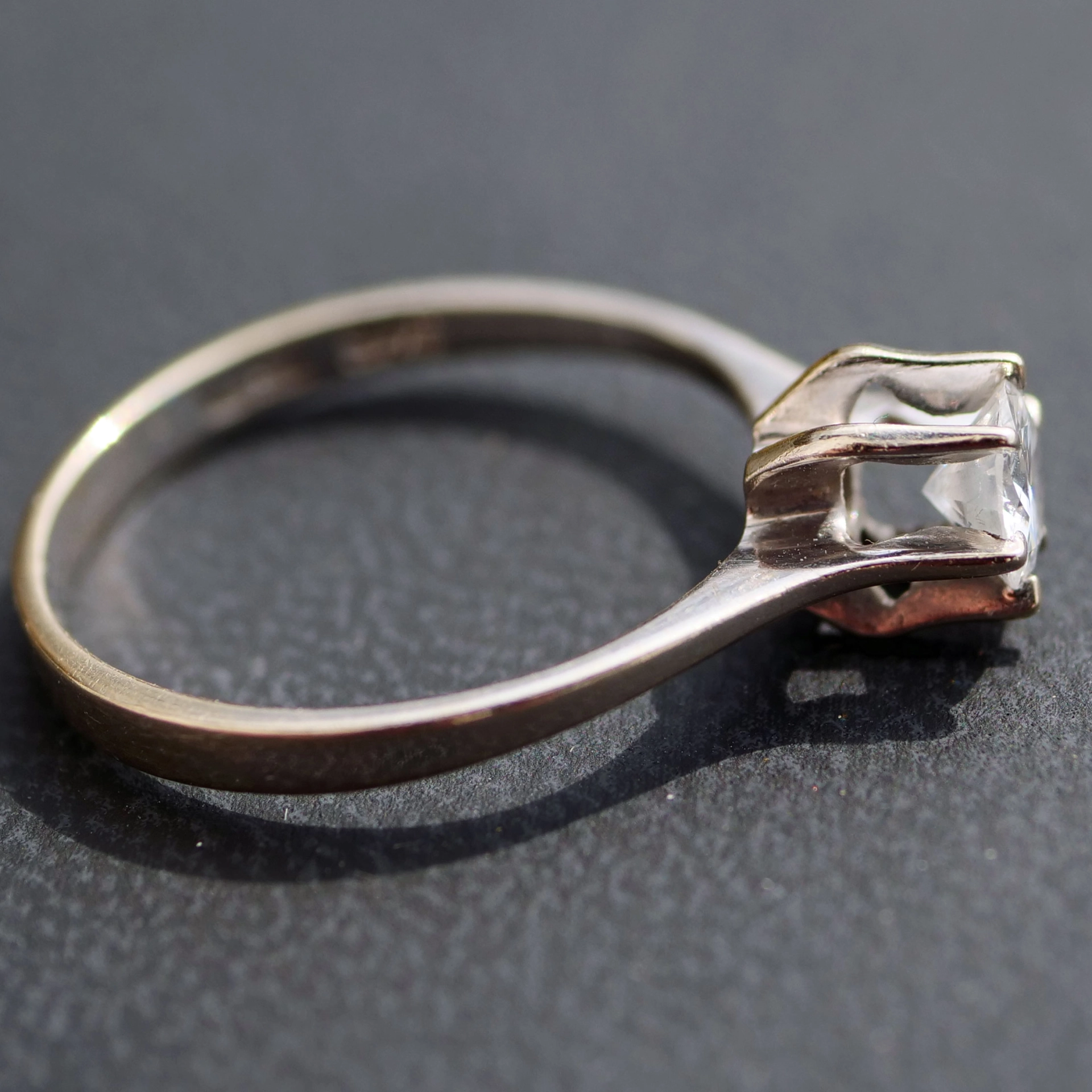 Brilliant Ring from a private Collection, very beautiful Brilliant