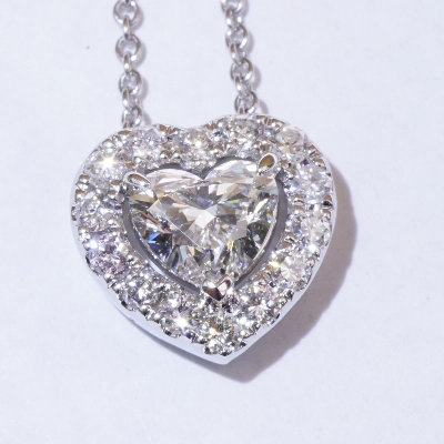 Necklace with Heart full cut brilliant approx. 0.90 ct, H (white) / SI2  GIA report 18 kt White Gold