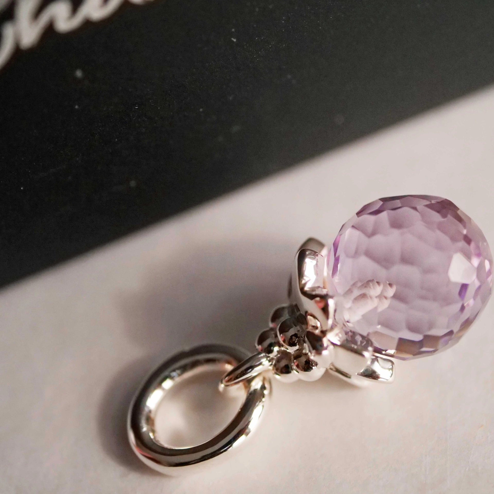 Amethyst Pendant Tutenchamun Flower Drop from the Lifestyle Jewelry Manufacturer Chilango